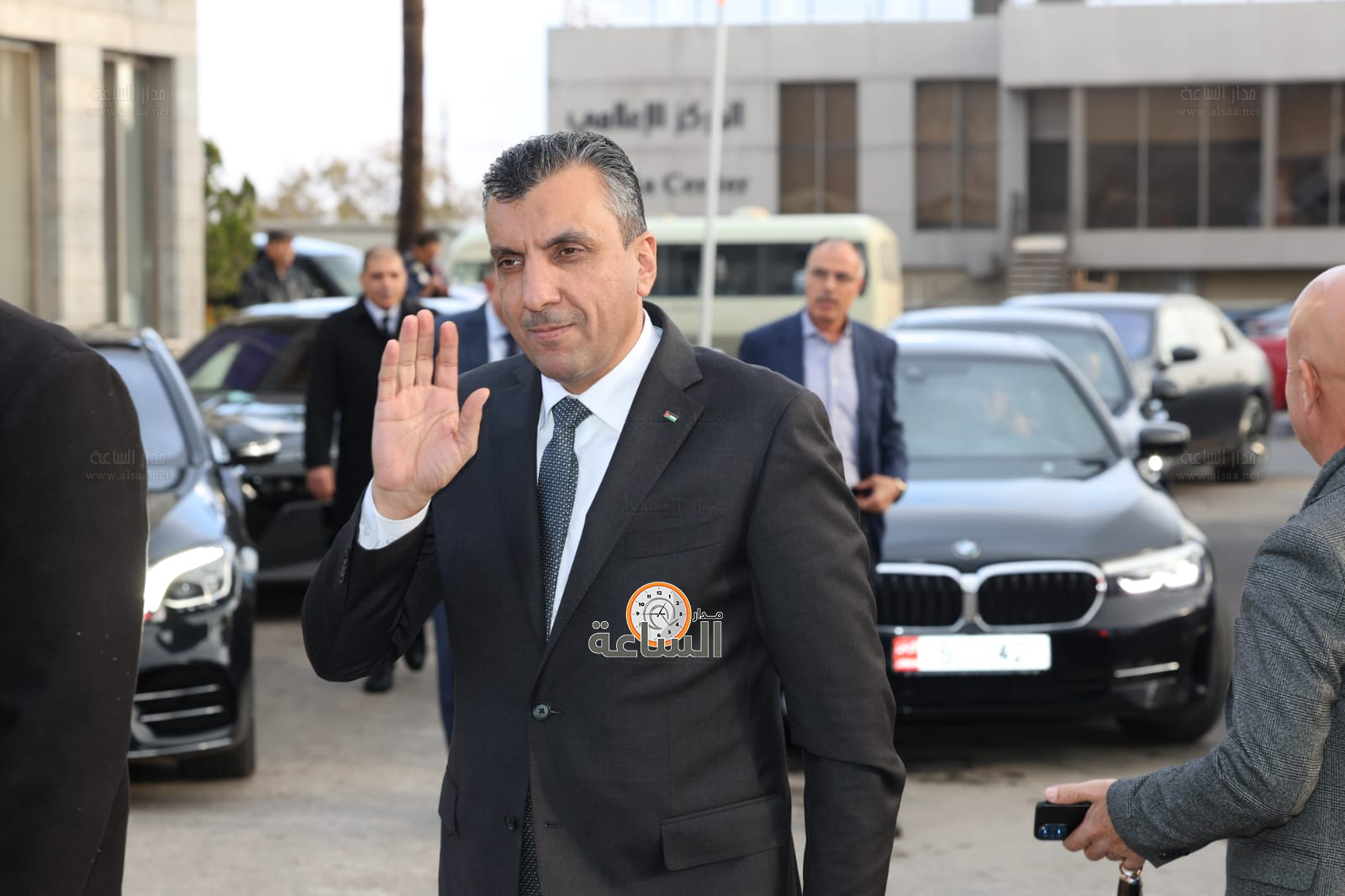 Madar Al-Saa Images 0.8685709596639445