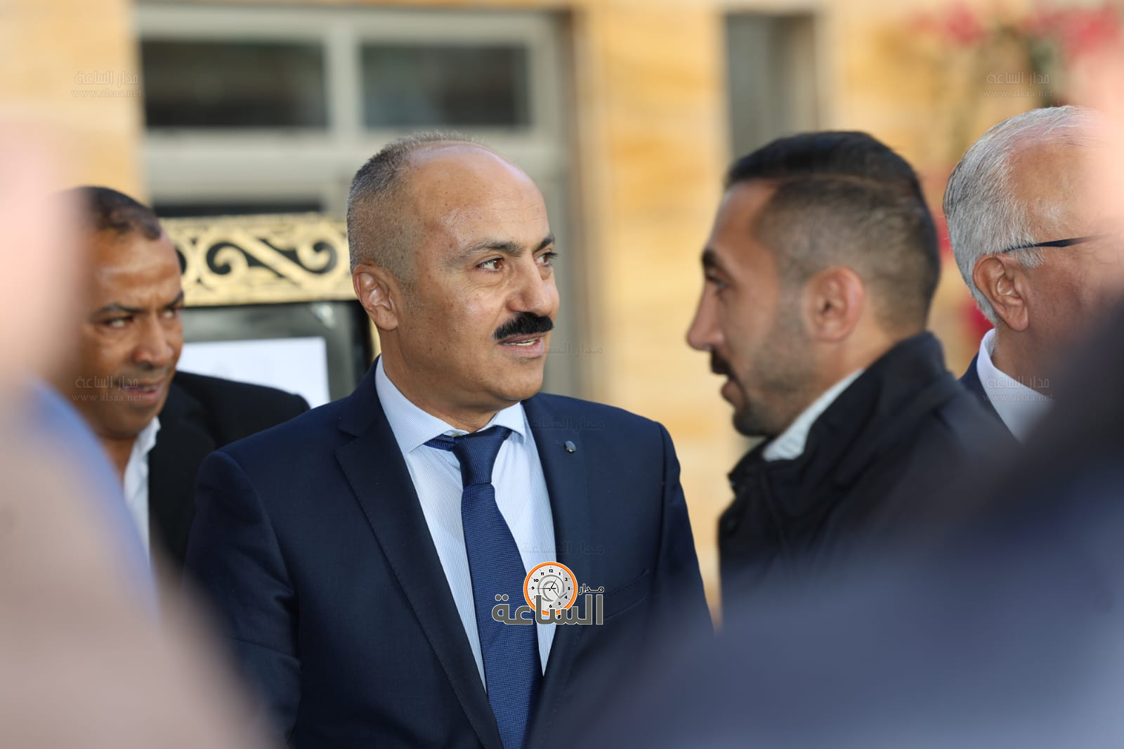 Madar Al-Saa Images 0.7463188154288352