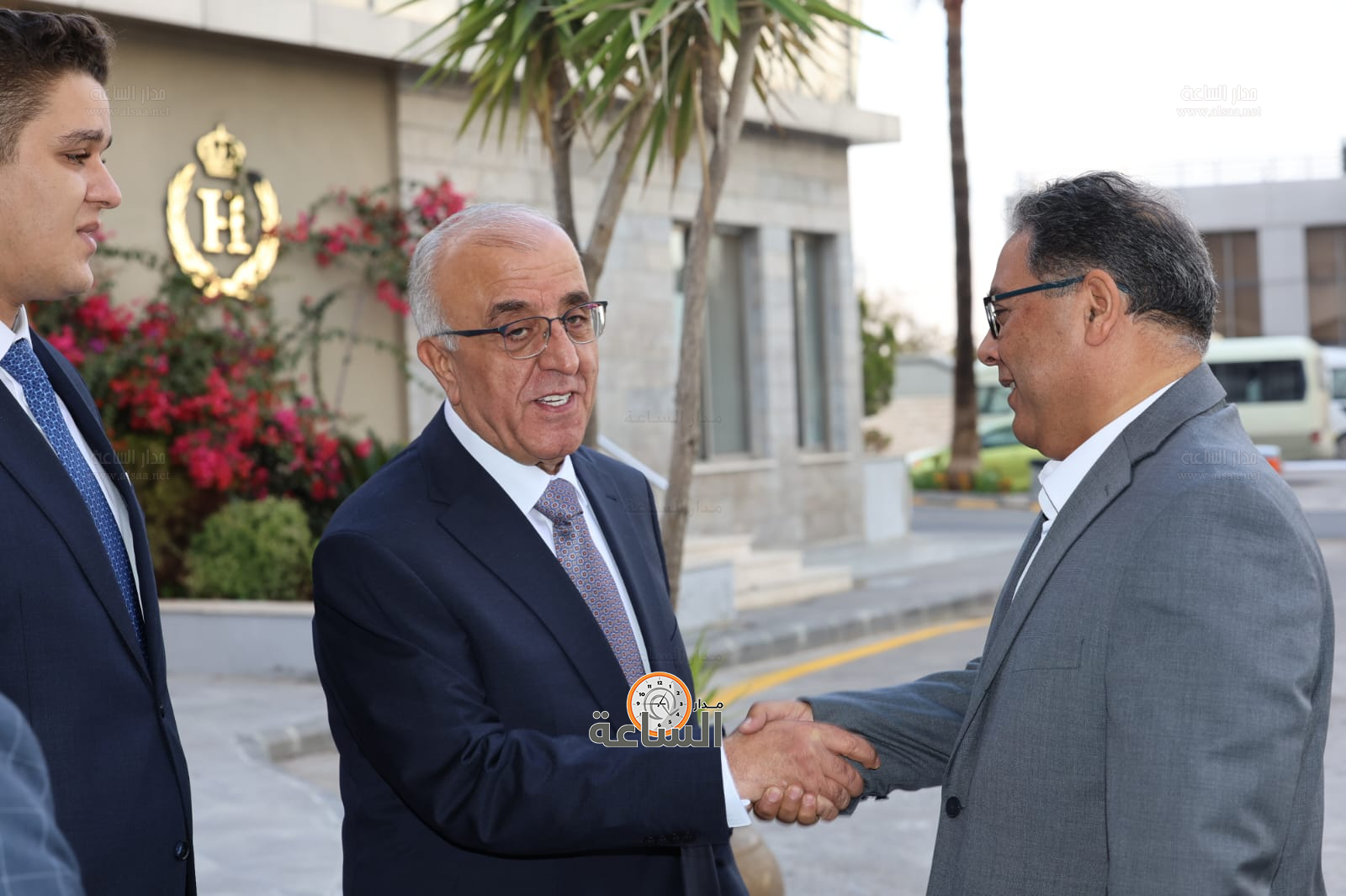 Madar Al-Saa Images 0.9511597088526754