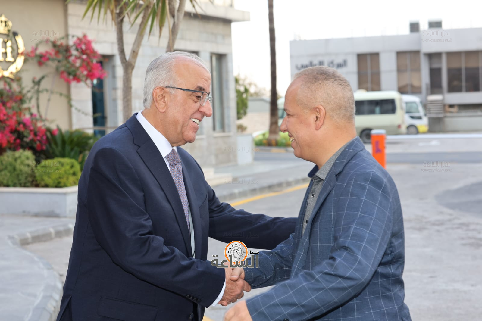 Madar Al-Saa Images 0.3877003808312438