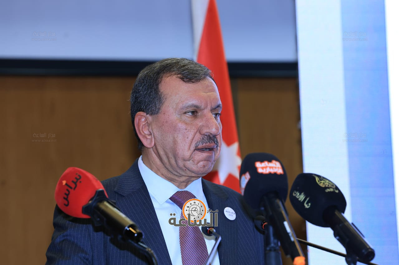 Madar Al-Saa Images 0.180716678252136