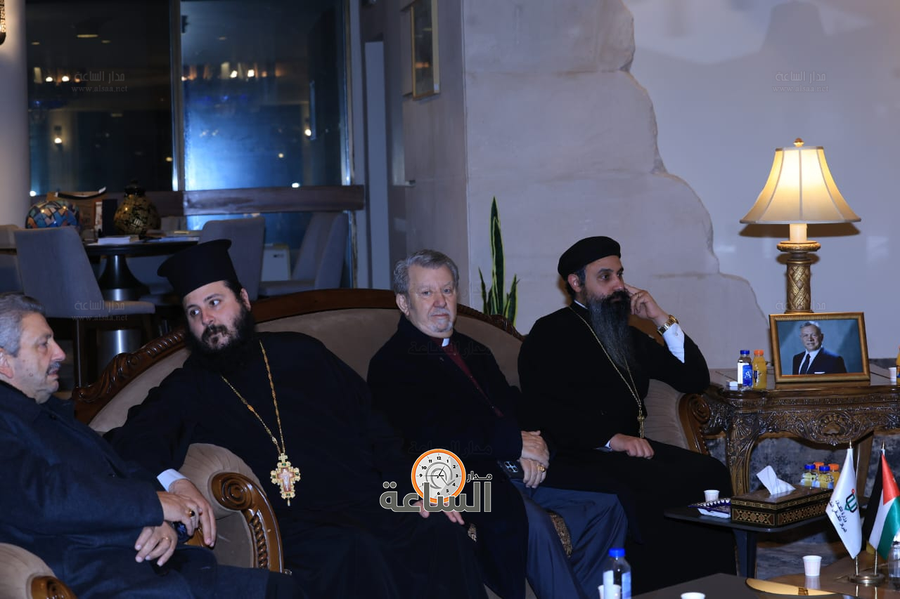 Madar Al-Saa Images 0.4886558710561226