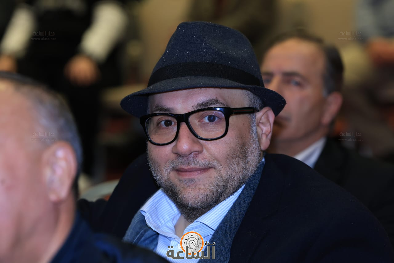 Madar Al-Saa Images 0.43574875291838344