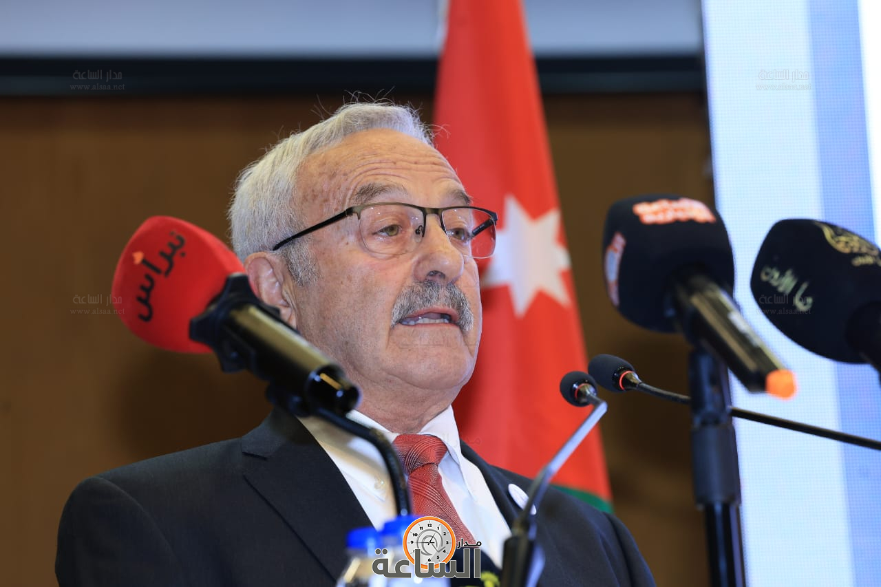 Madar Al-Saa Images 0.9854195254587025