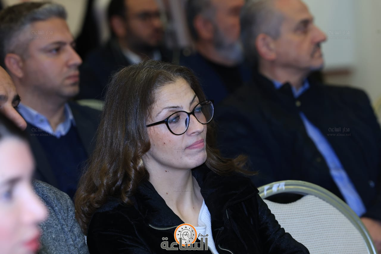 Madar Al-Saa Images 0.45005991606938844