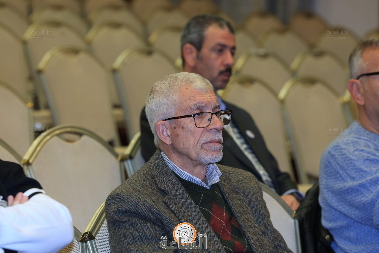 Madar Al-Saa Images 0.3461213716118009