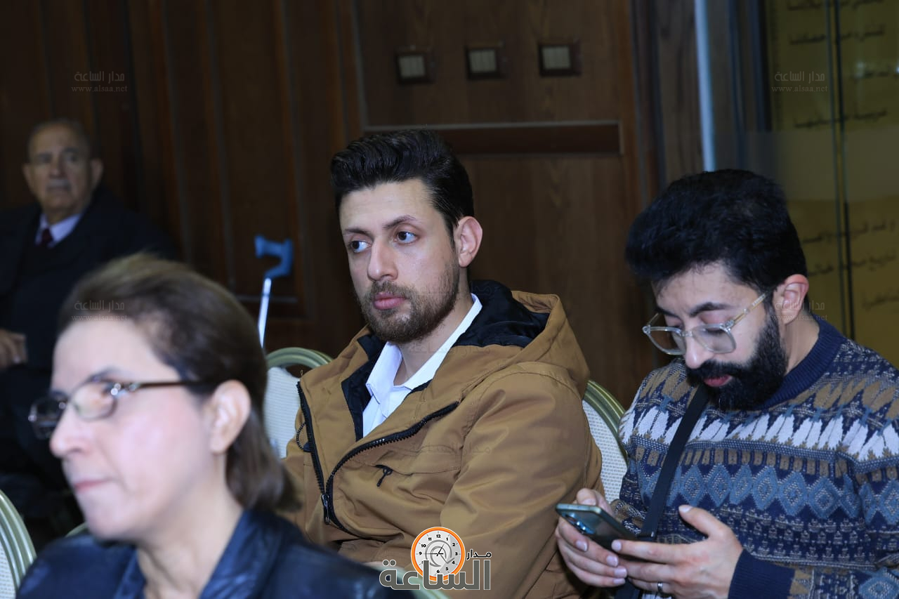 Madar Al-Saa Images 0.518513859117919