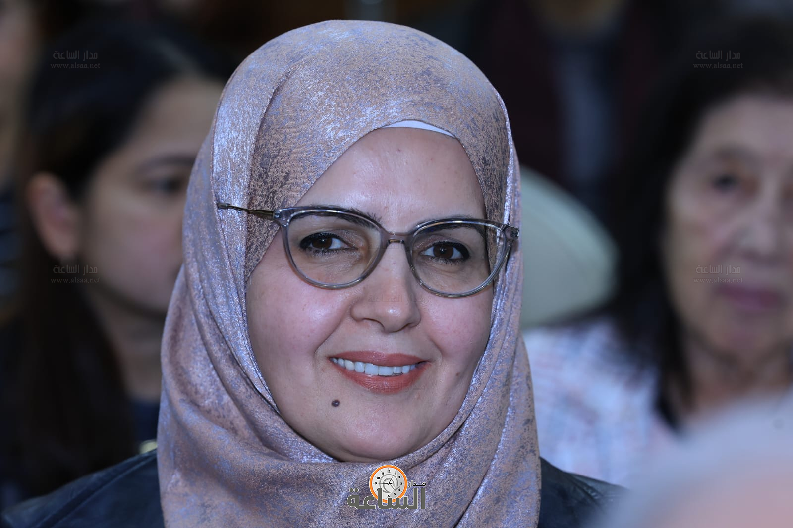 Madar Al-Saa Images 0.4109461835976187