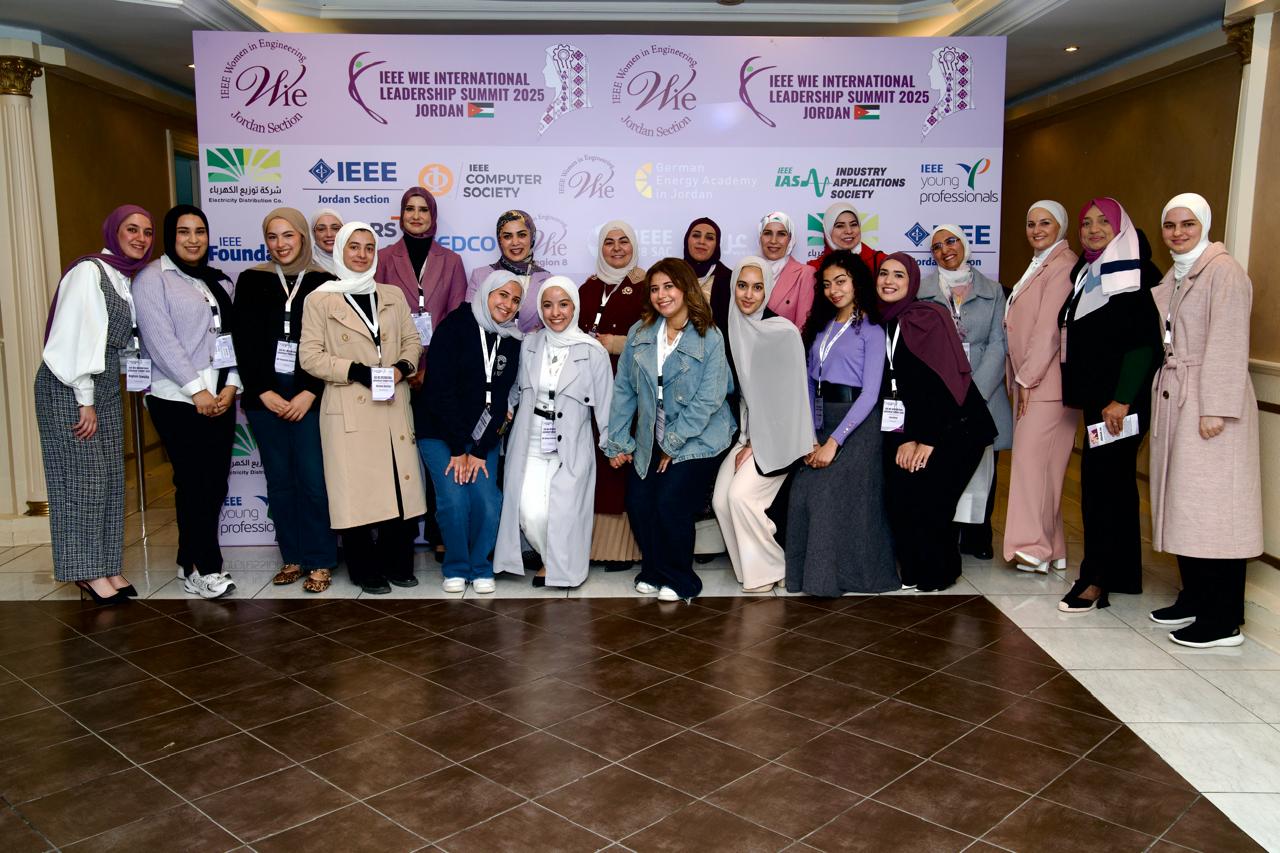 Madar Al-Saa Images 0.7896260536547389