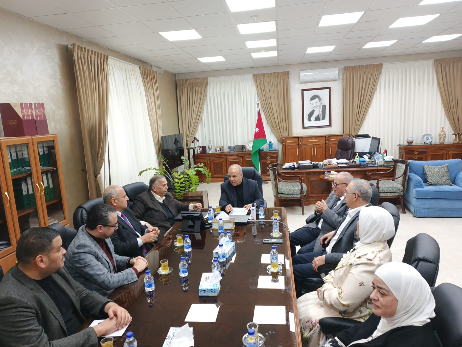 Madar Al-Saa Images 0.046981269112964186