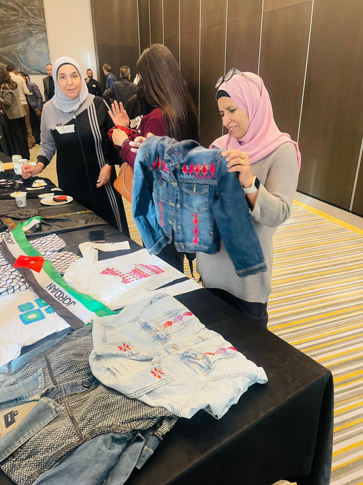 Madar Al-Saa Images 0.8401636464098379