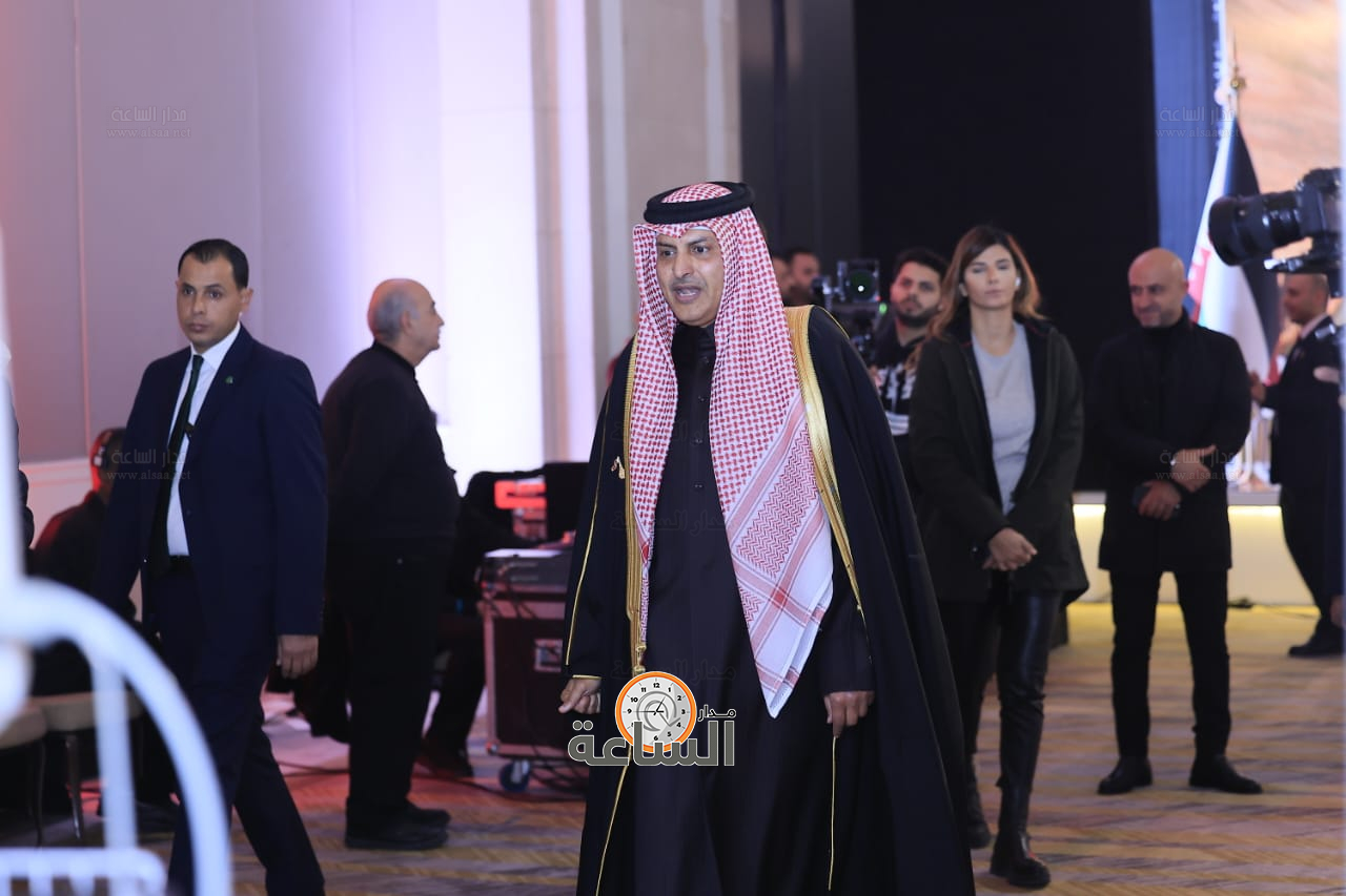 Madar Al-Saa Images 0.7894468629401517