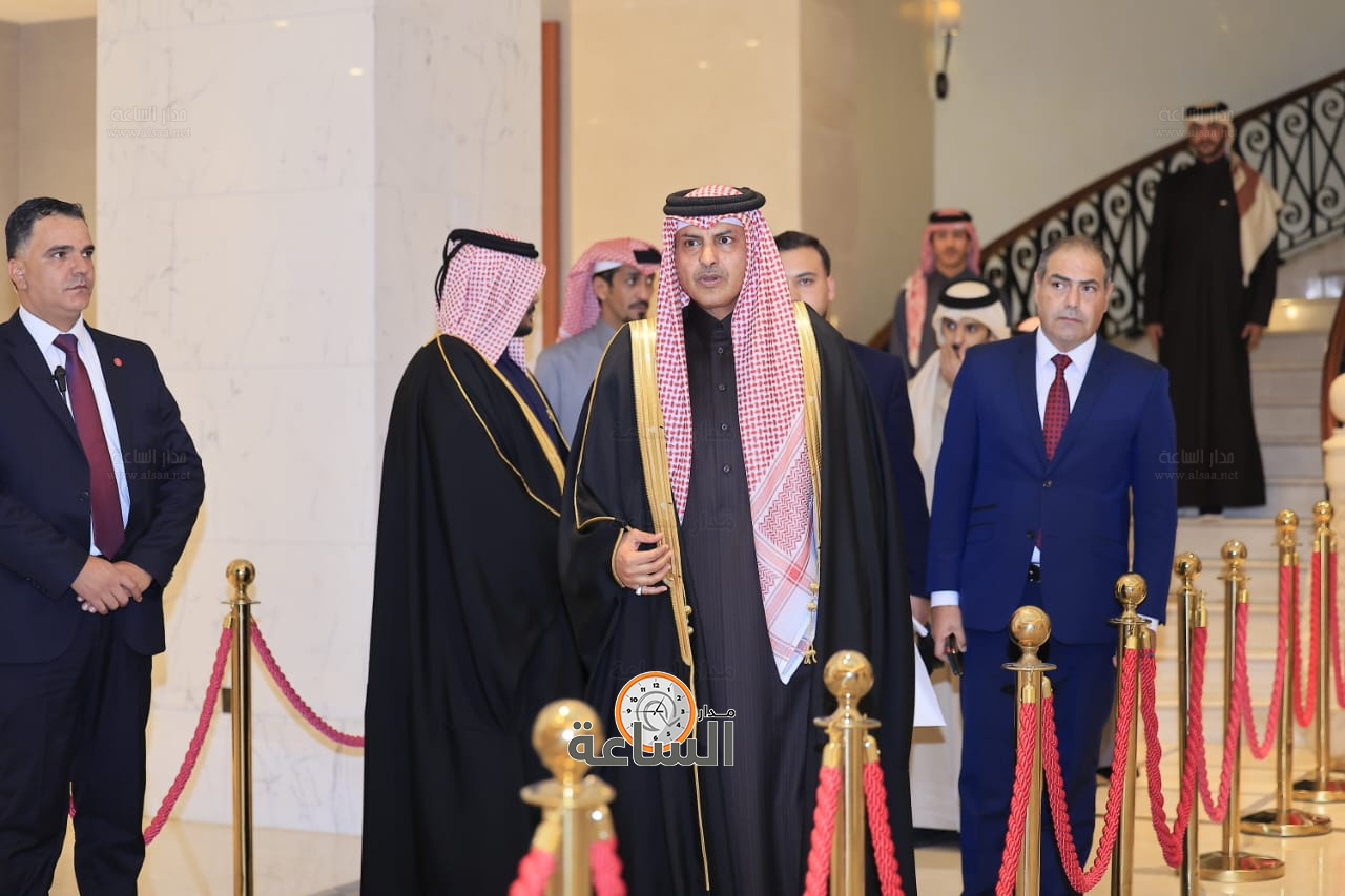 Madar Al-Saa Images 0.836690491965027