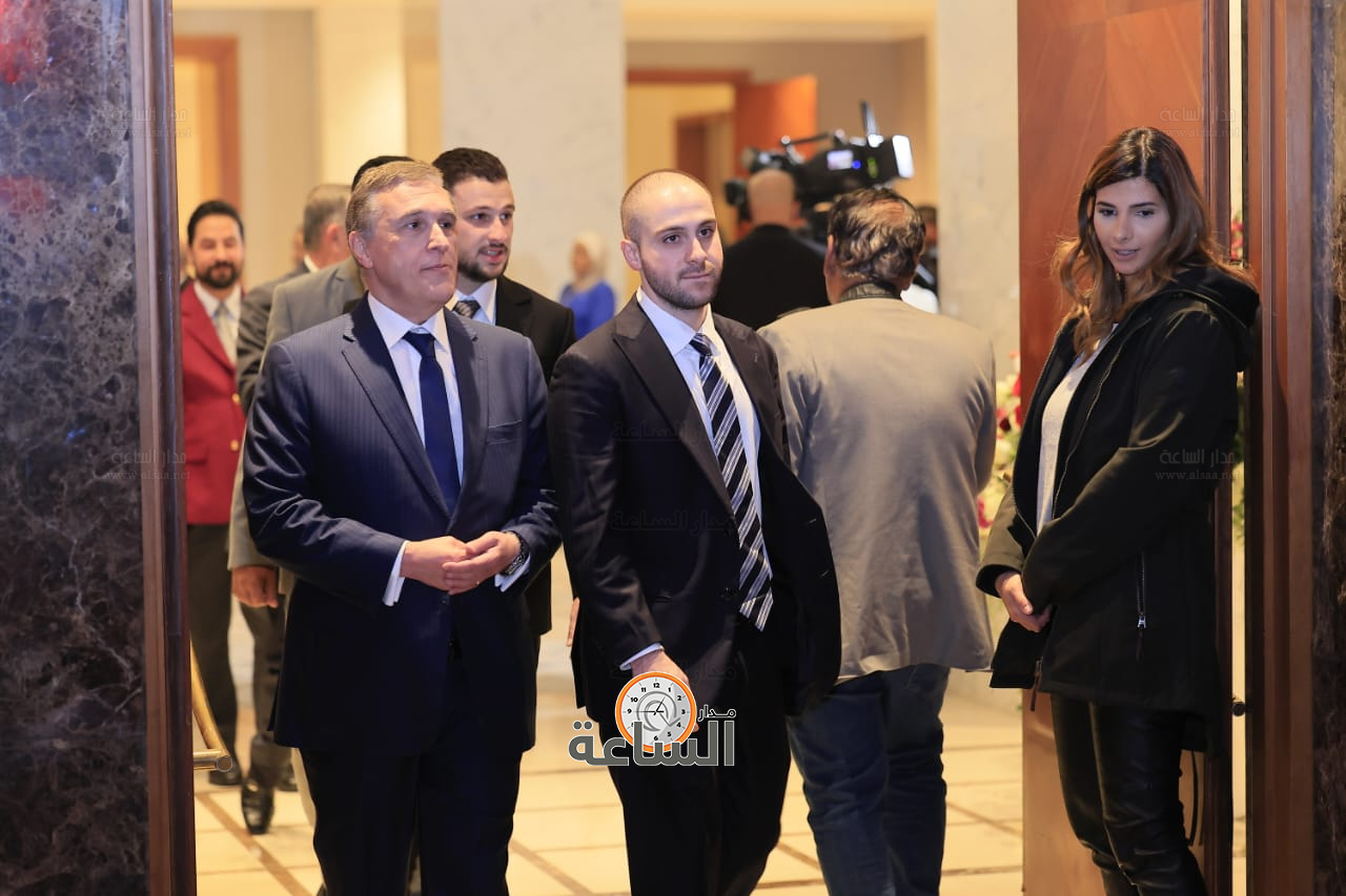 Madar Al-Saa Images 0.2623326846744469