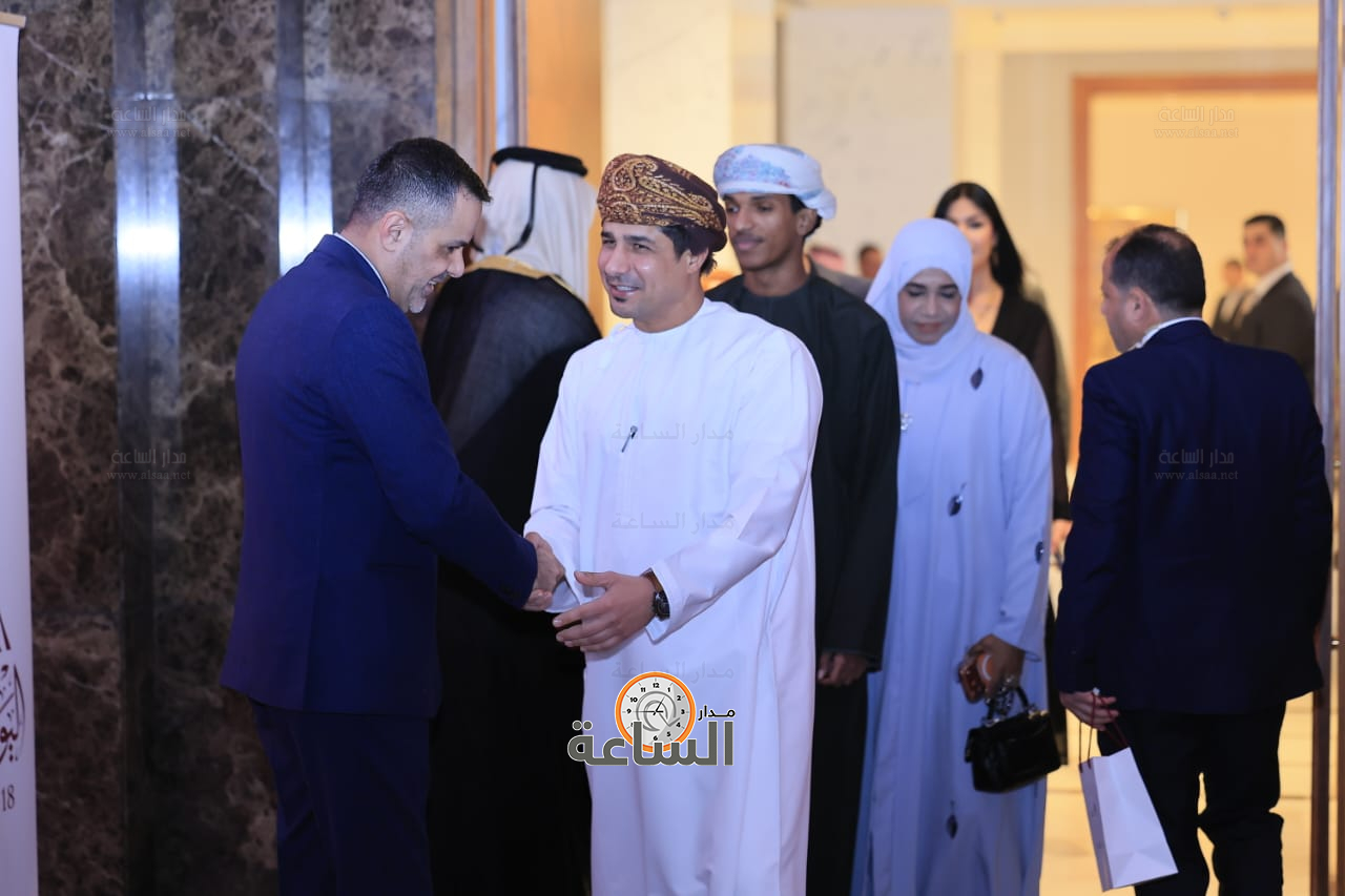 Madar Al-Saa Images 0.39934165701801716