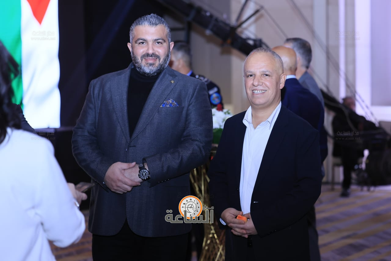 Madar Al-Saa Images 0.7066544272918422