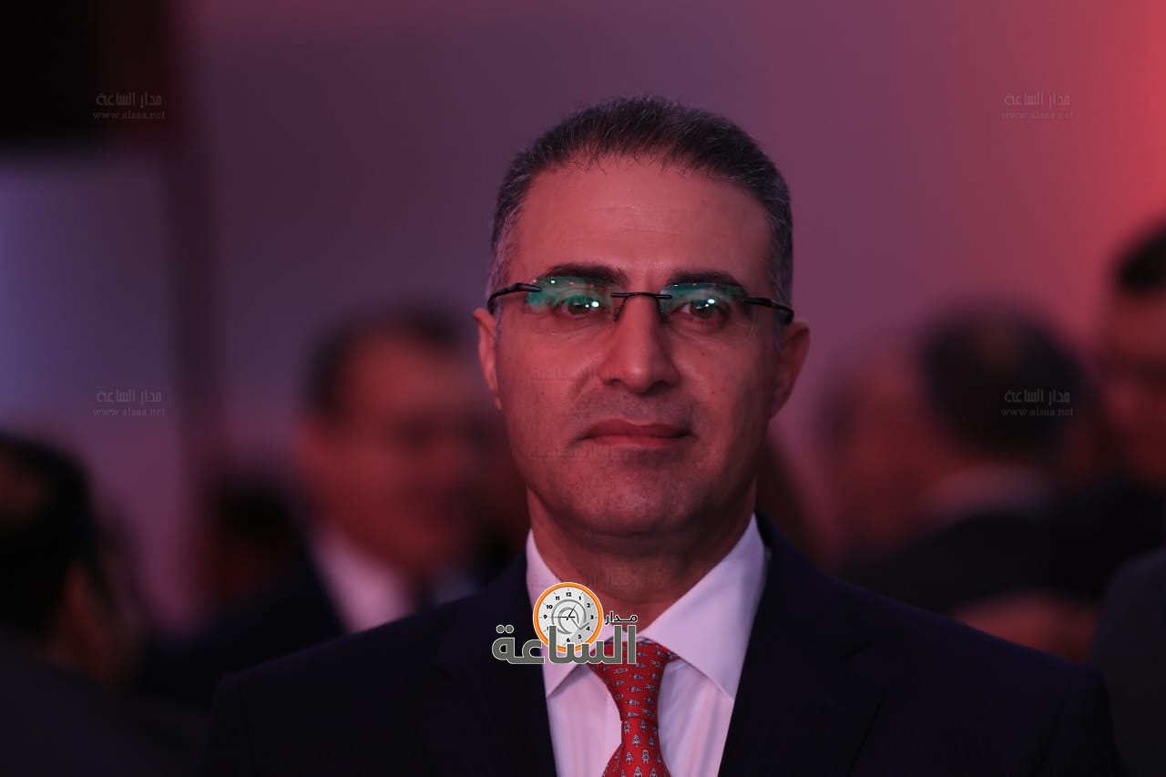 Madar Al-Saa Images 0.8737197387294473