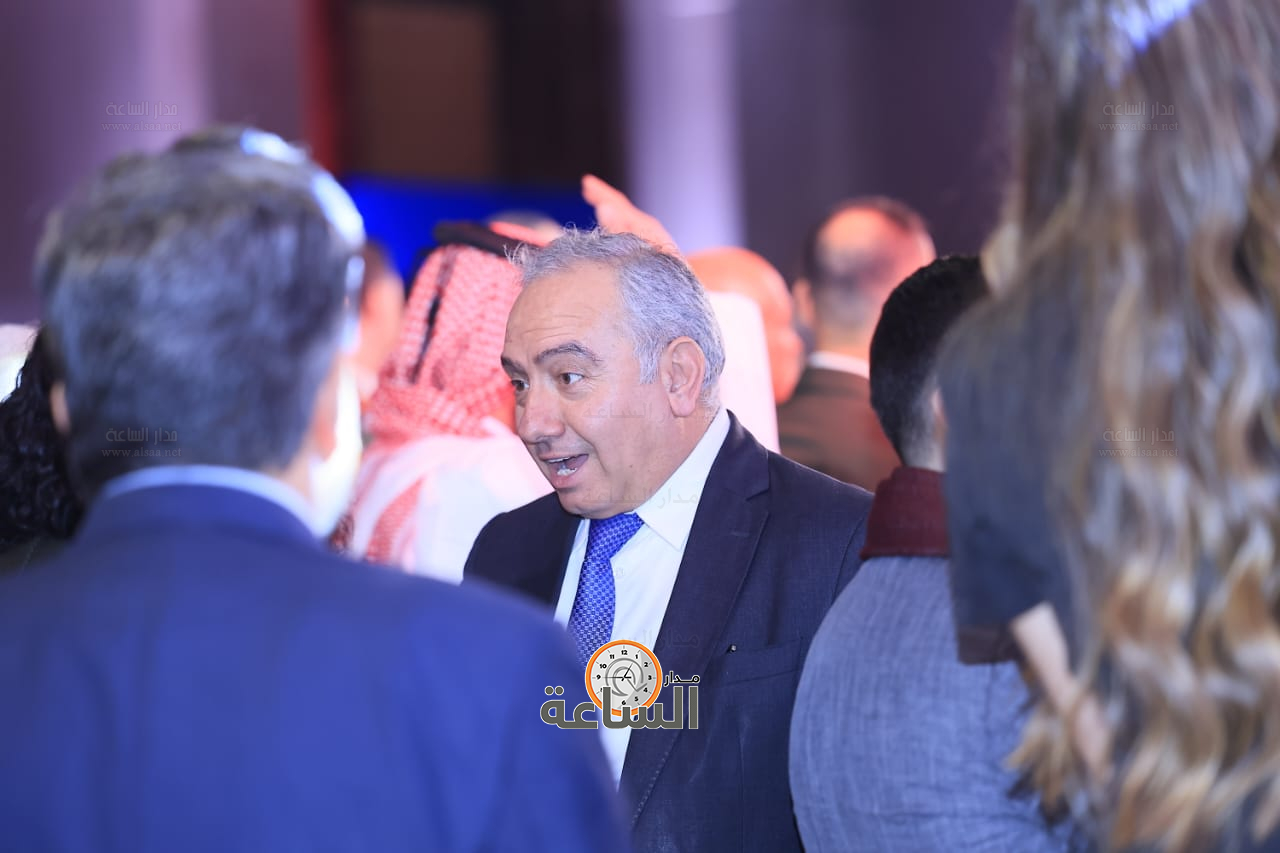 Madar Al-Saa Images 0.6485448798761225