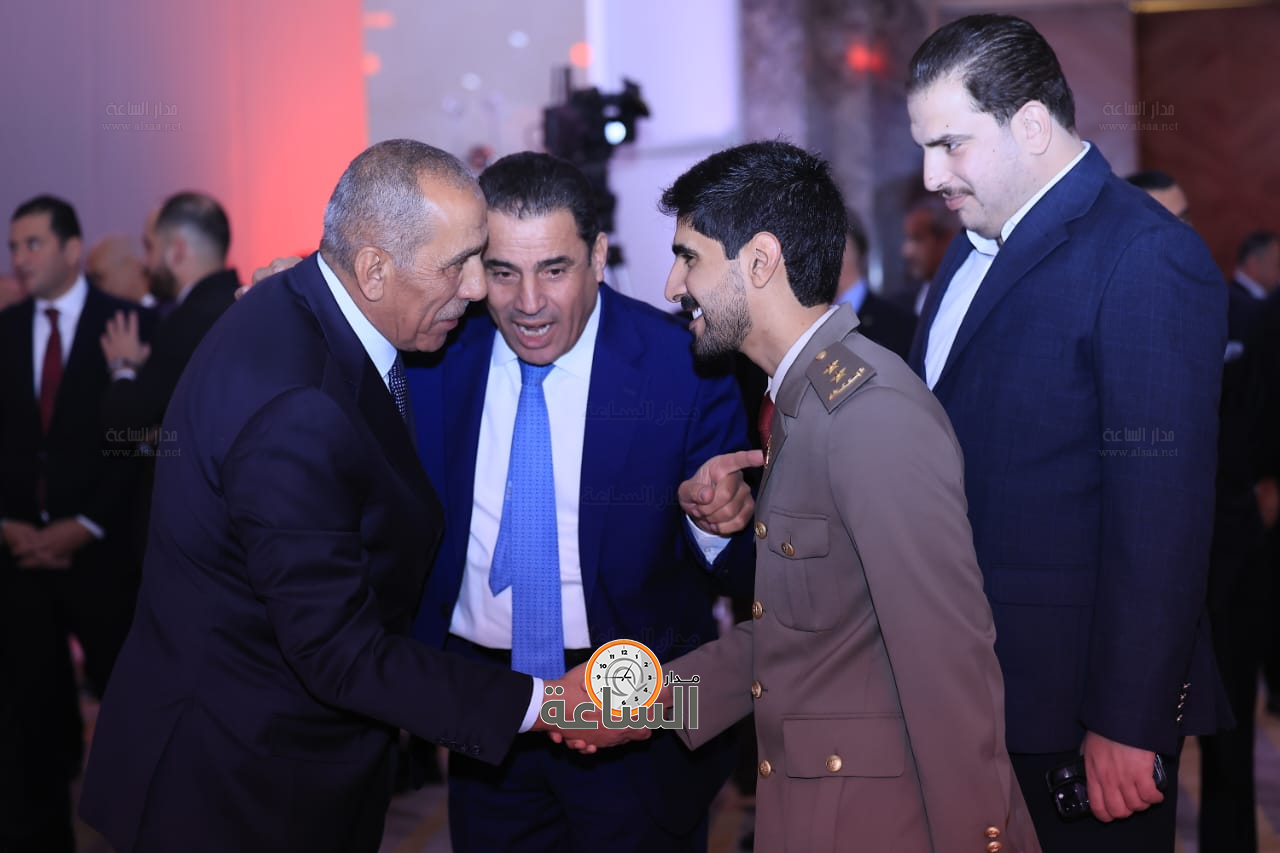 Madar Al-Saa Images 0.8946687054400176