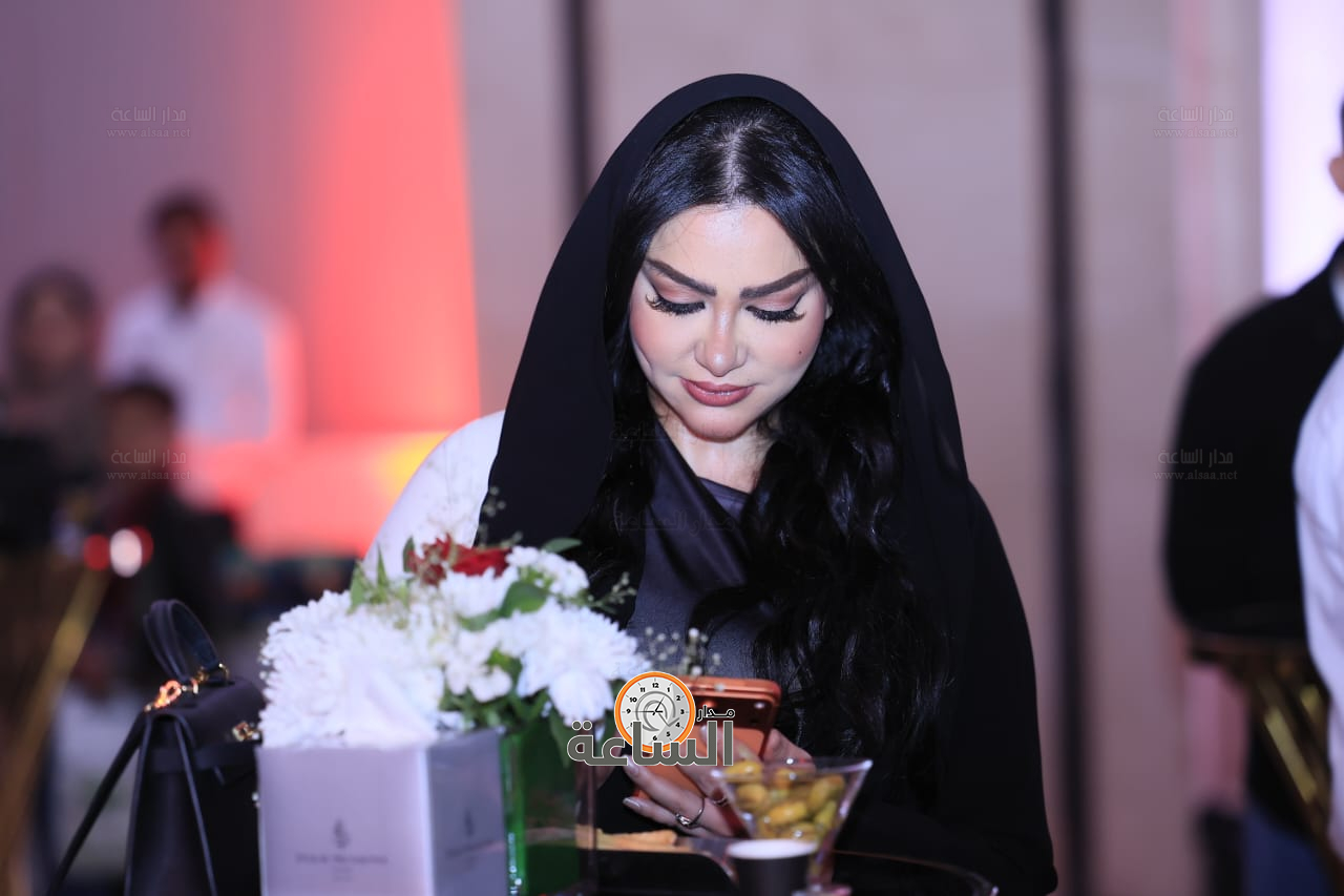 Madar Al-Saa Images 0.0400464075489958