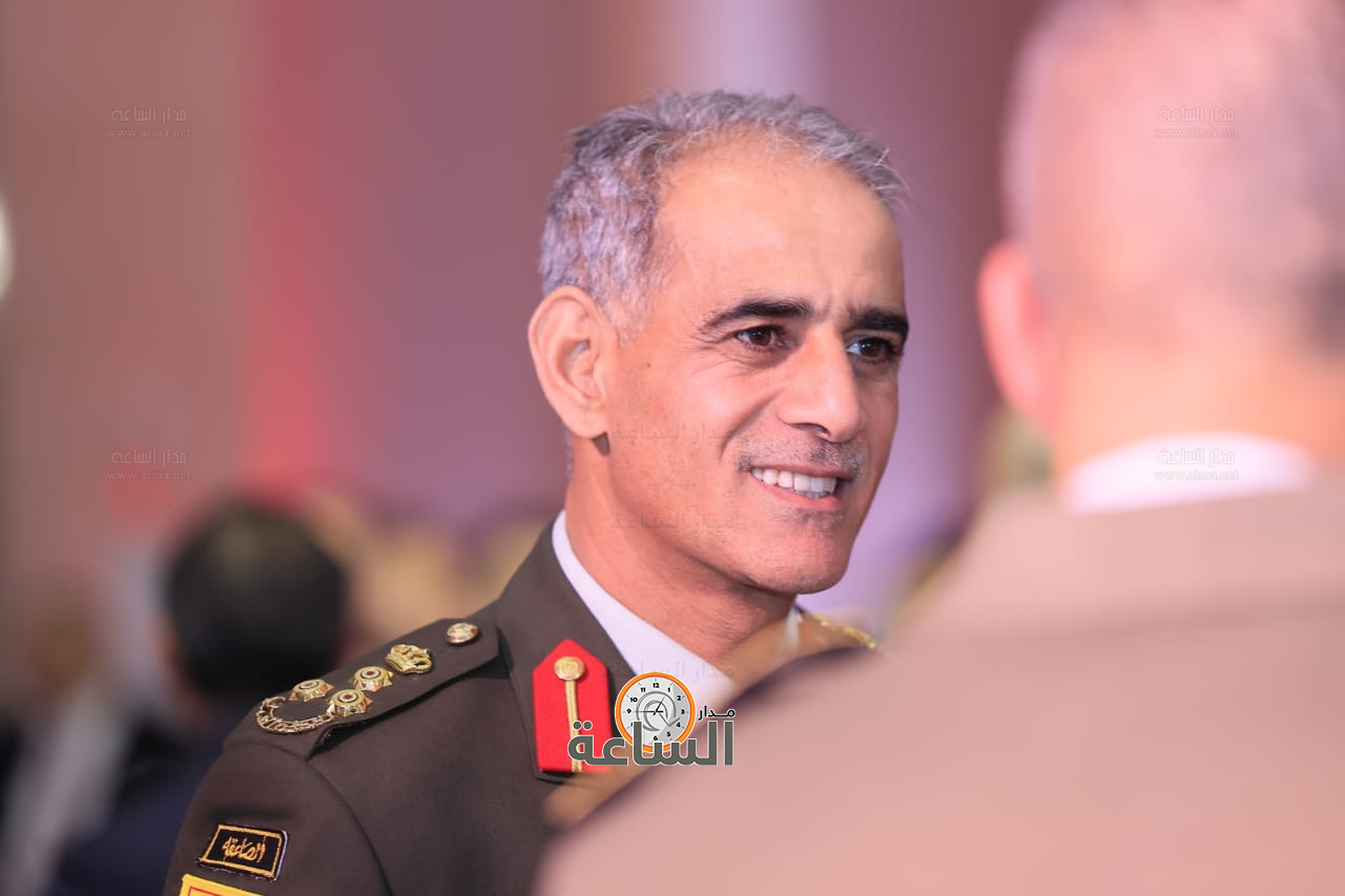 Madar Al-Saa Images 0.04361141101404664