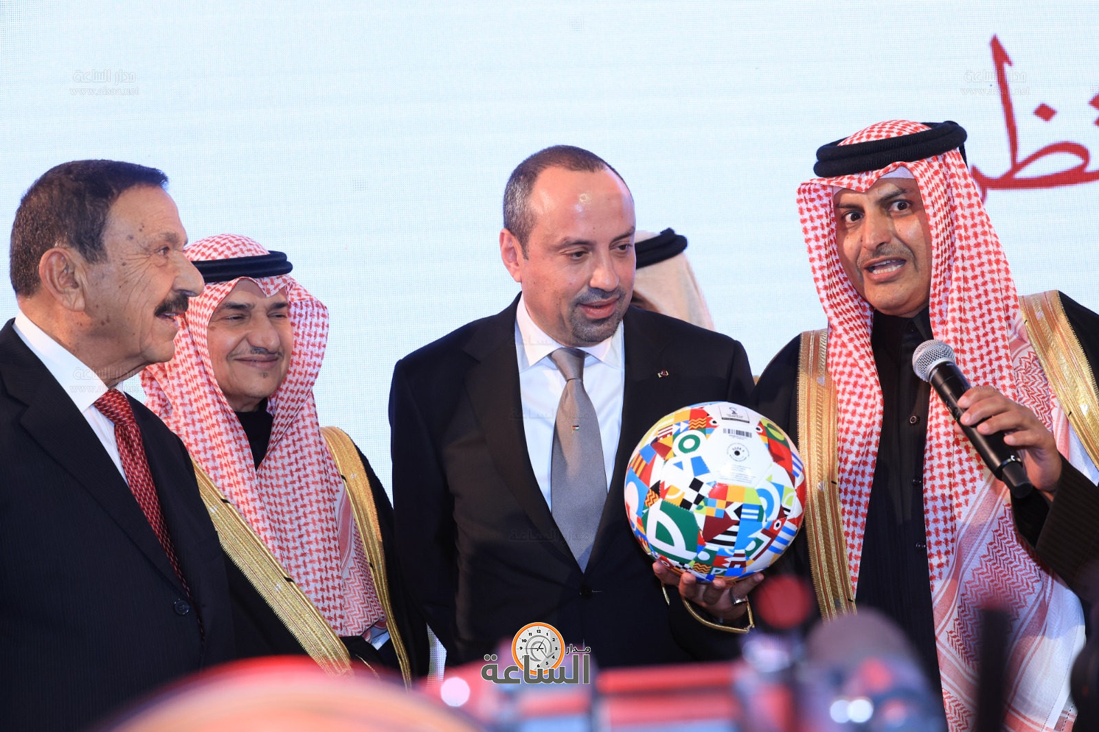 Madar Al-Saa Images 0.9365038757576892