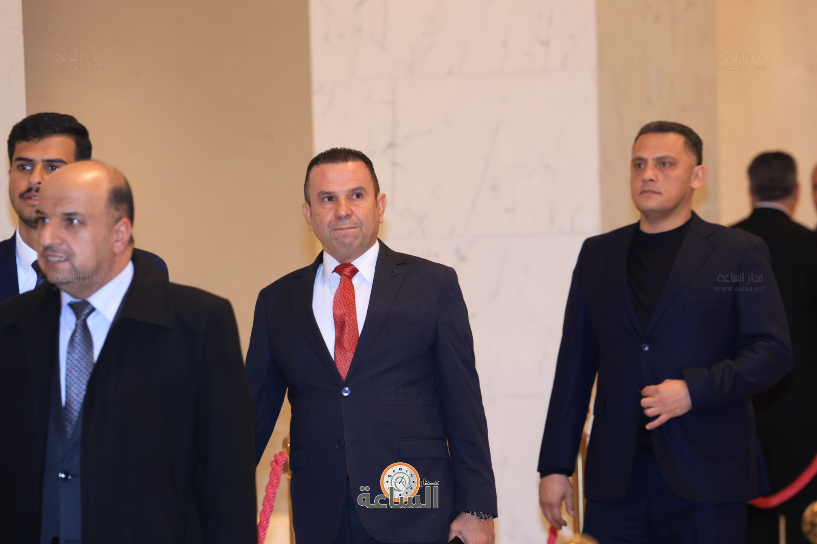 Madar Al-Saa Images 0.4795132192255429