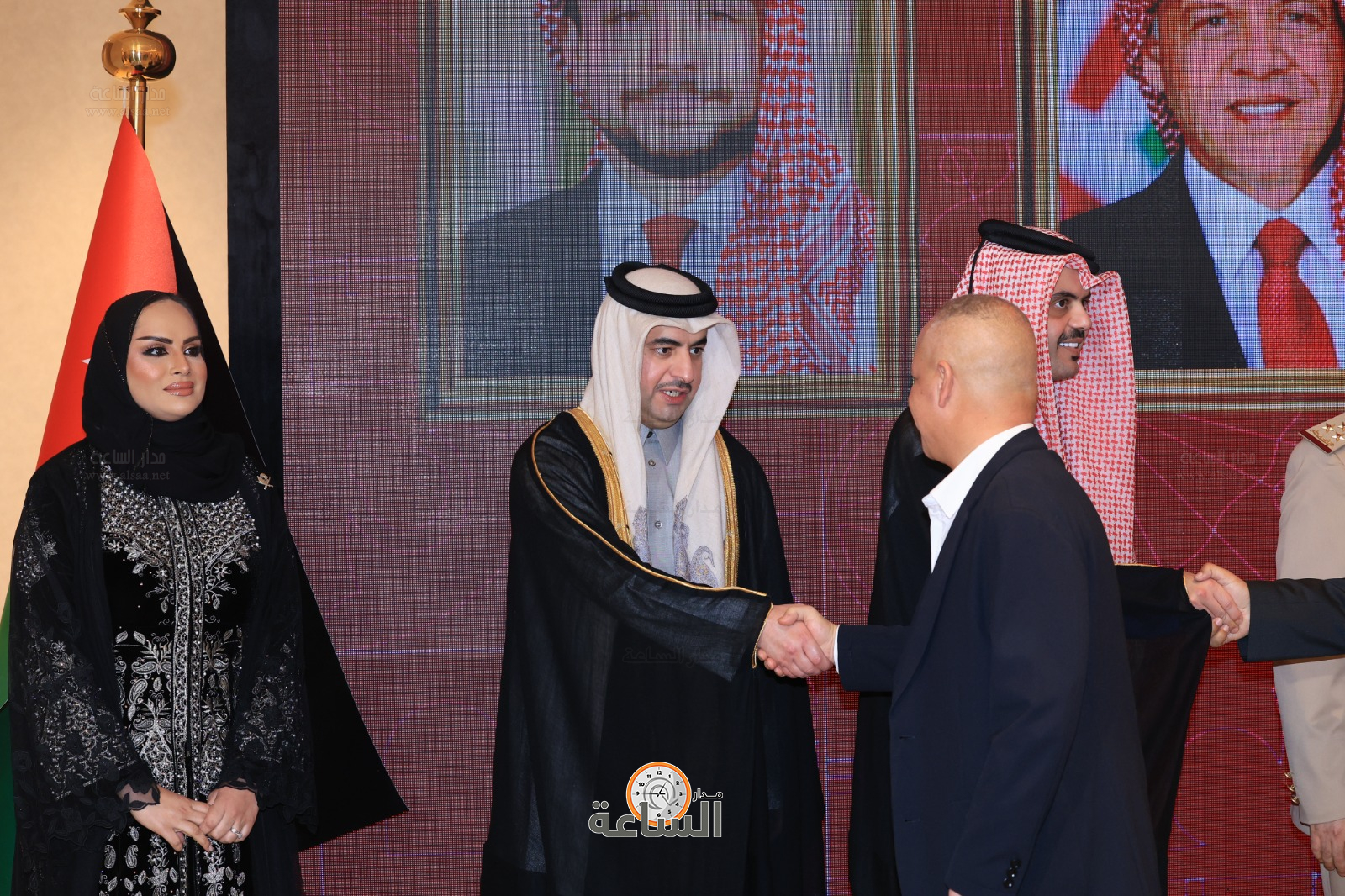 Madar Al-Saa Images 0.35508241739156954