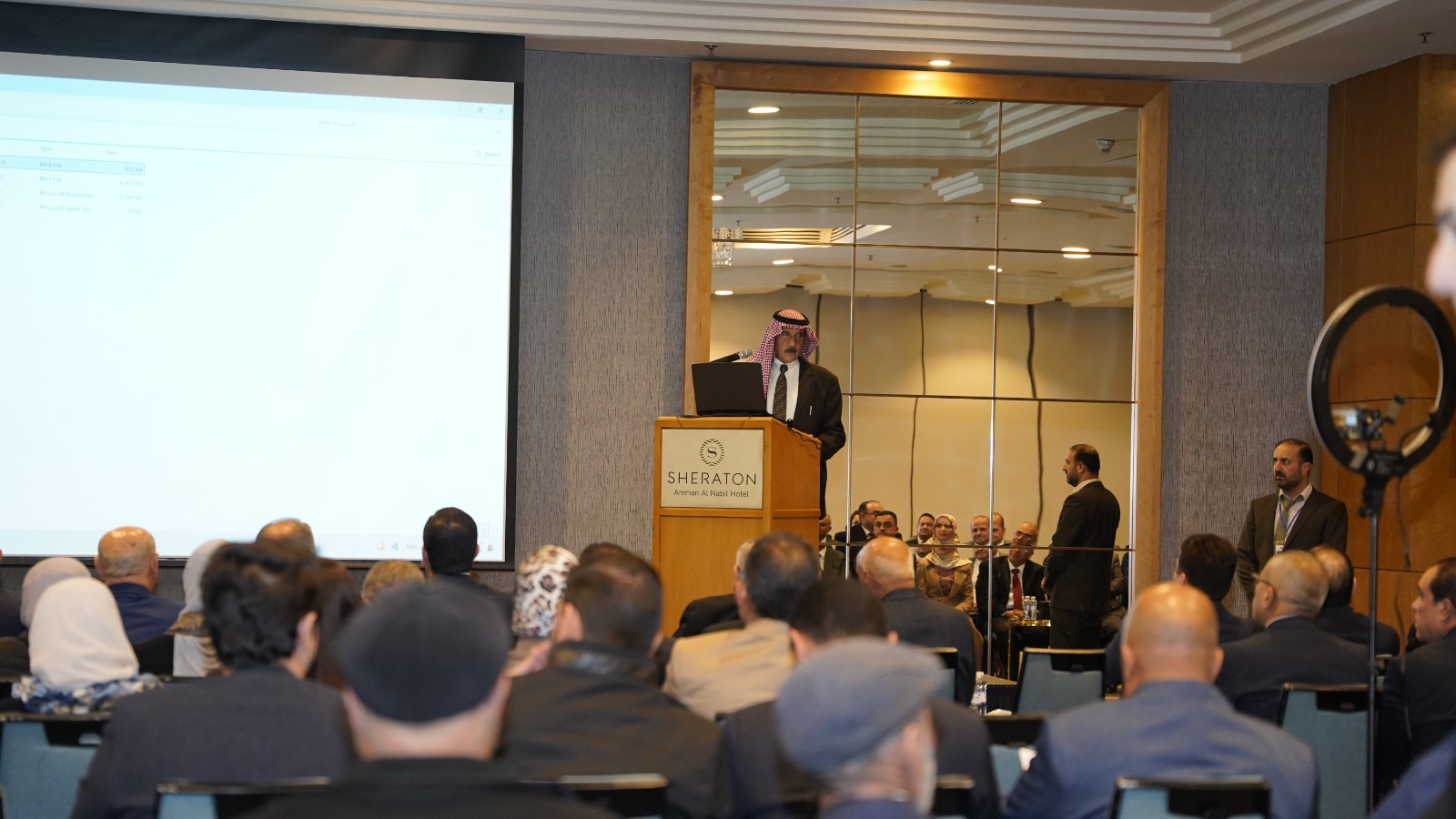 Madar Al-Saa Images 0.7375801787440676