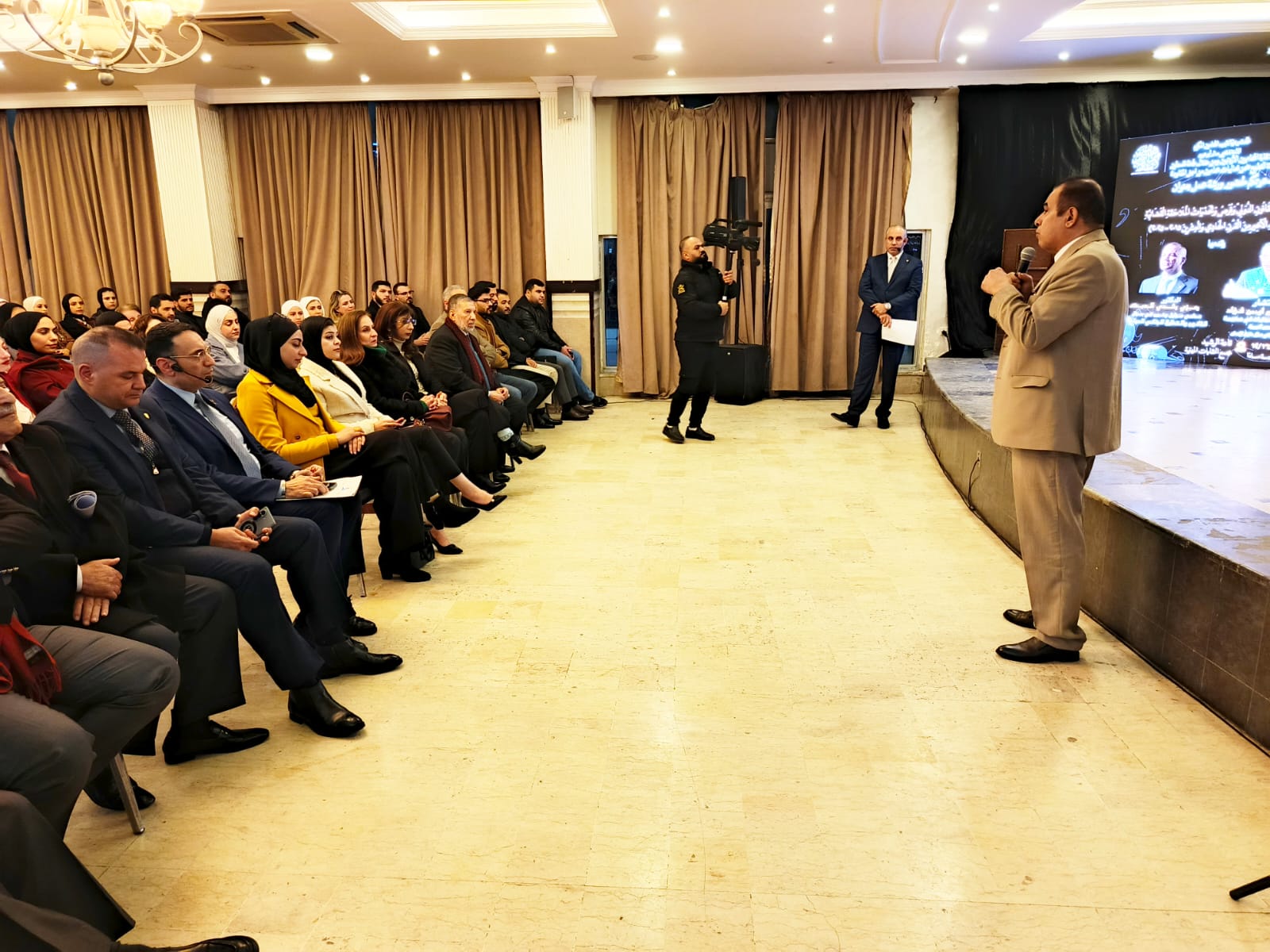 Madar Al-Saa Images 0.646165163368004