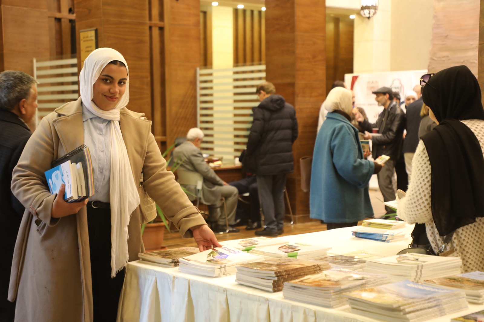 Madar Al-Saa Images 0.24171660991824329