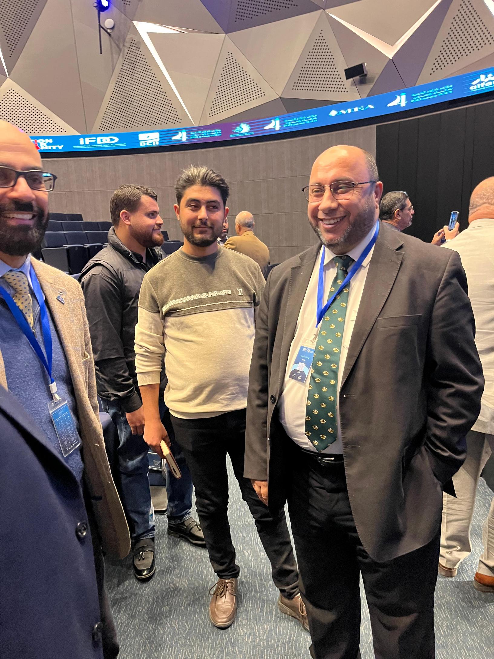 Madar Al-Saa Images 0.48435116152506974