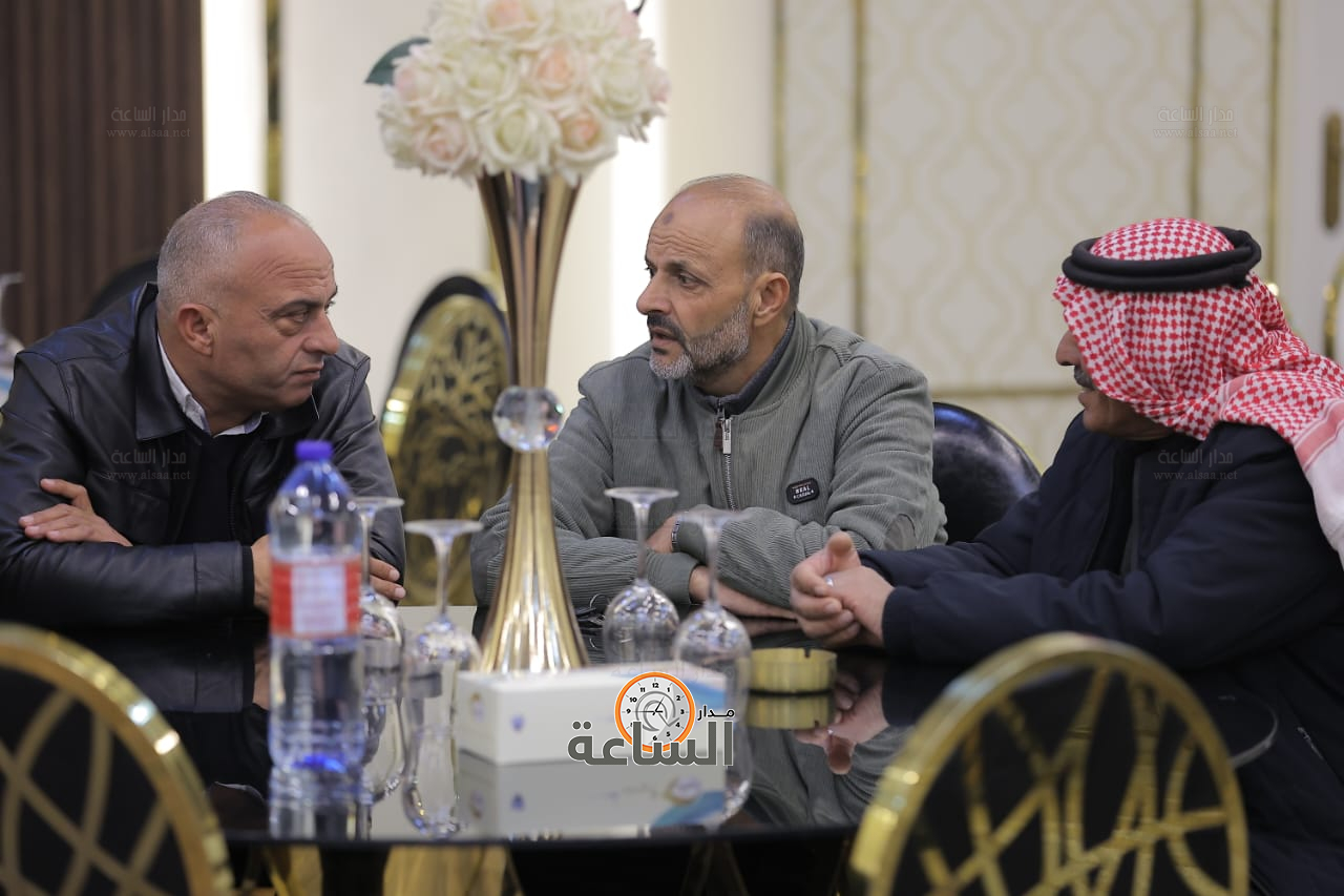 Madar Al-Saa Images 0.5076011725393693