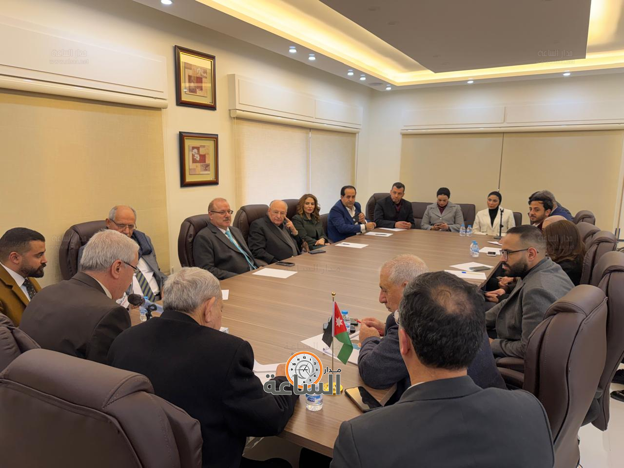 Madar Al-Saa Images 0.3429245777547232