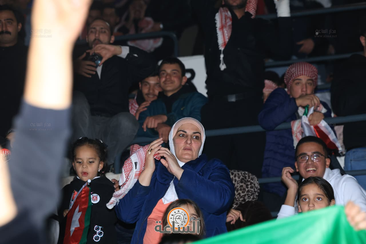 Madar Al-Saa Images 0.44784460621299005