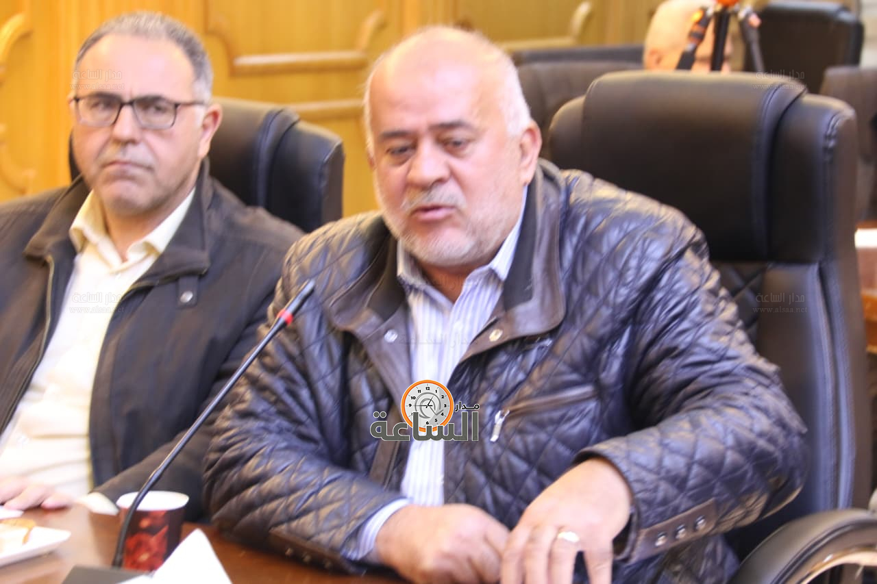 Madar Al-Saa Images 0.09171680569339846