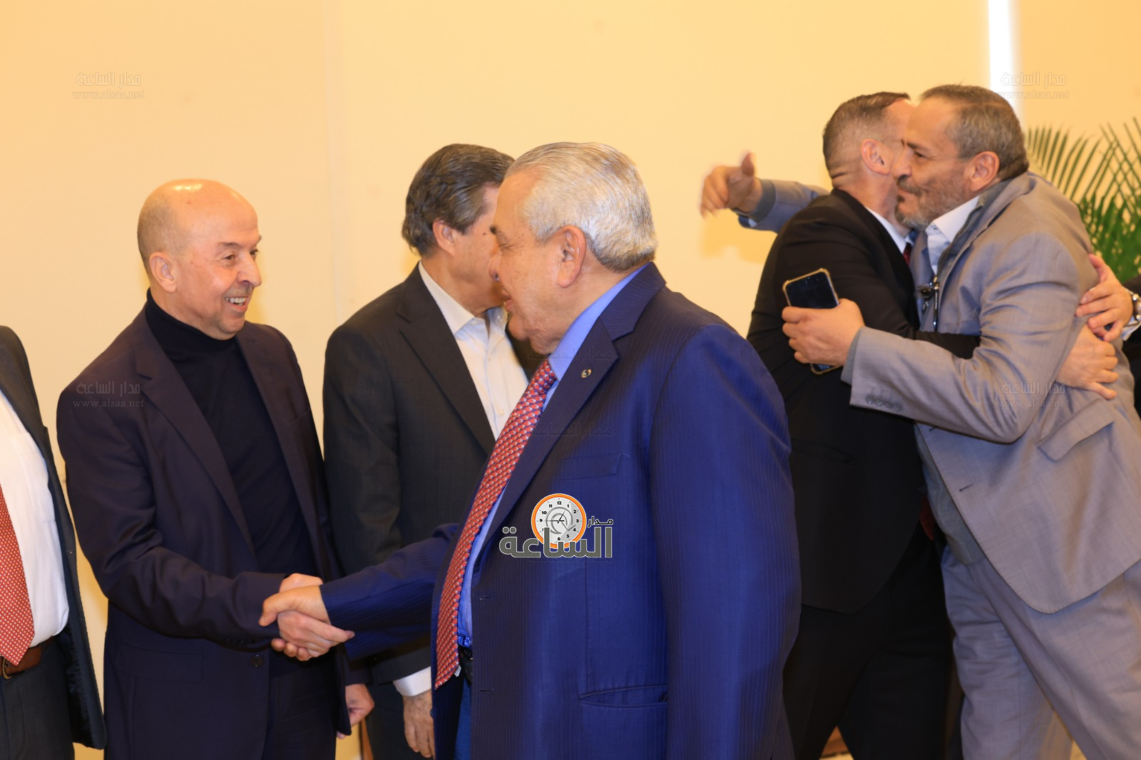 Madar Al-Saa Images 0.9181078671270405