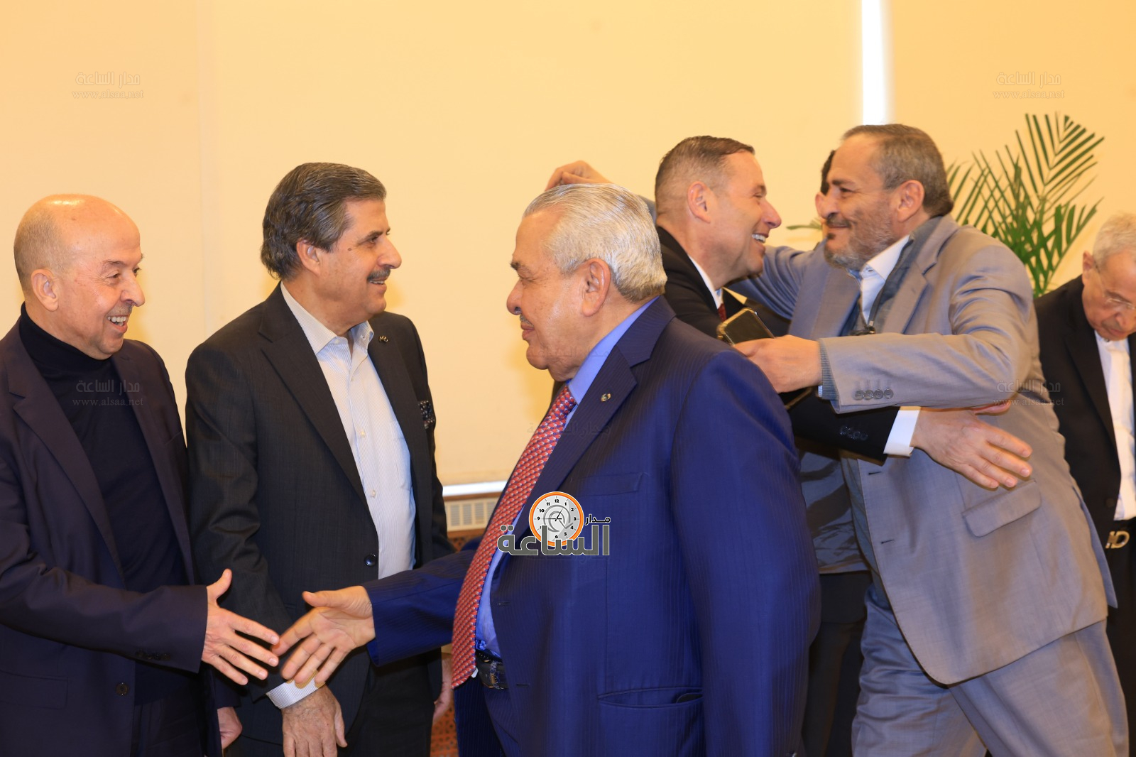 Madar Al-Saa Images 0.519016980848575