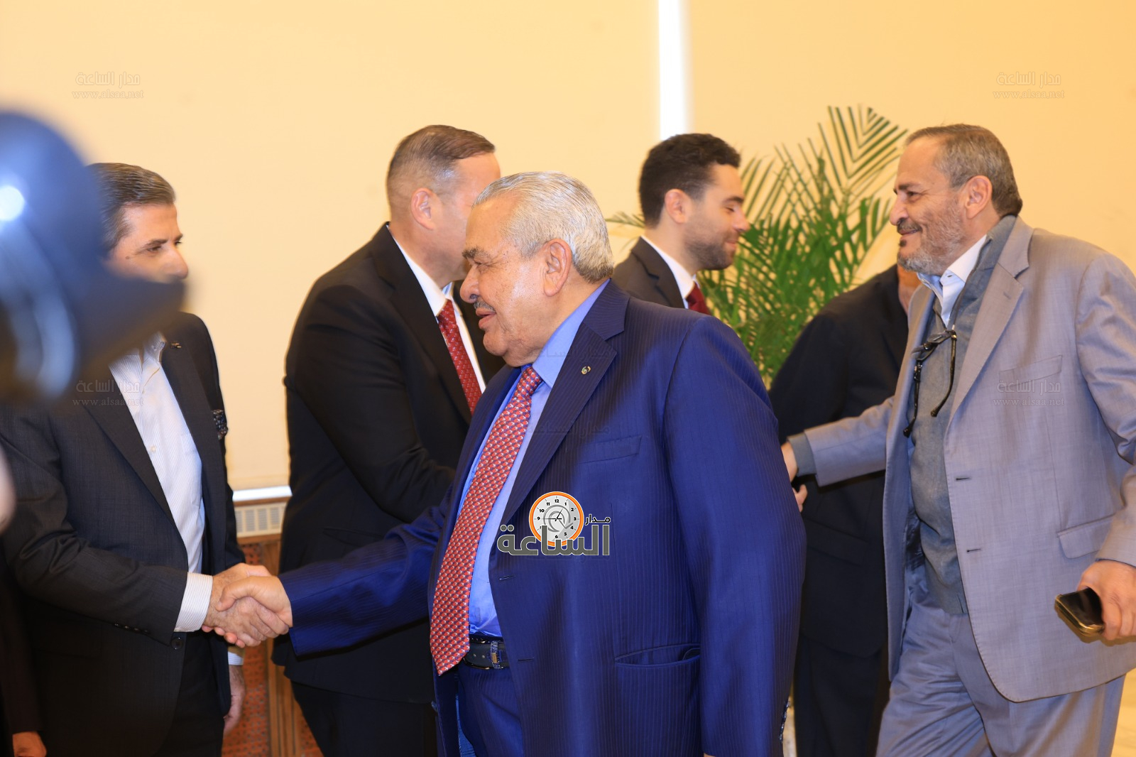 Madar Al-Saa Images 0.8308165946055278