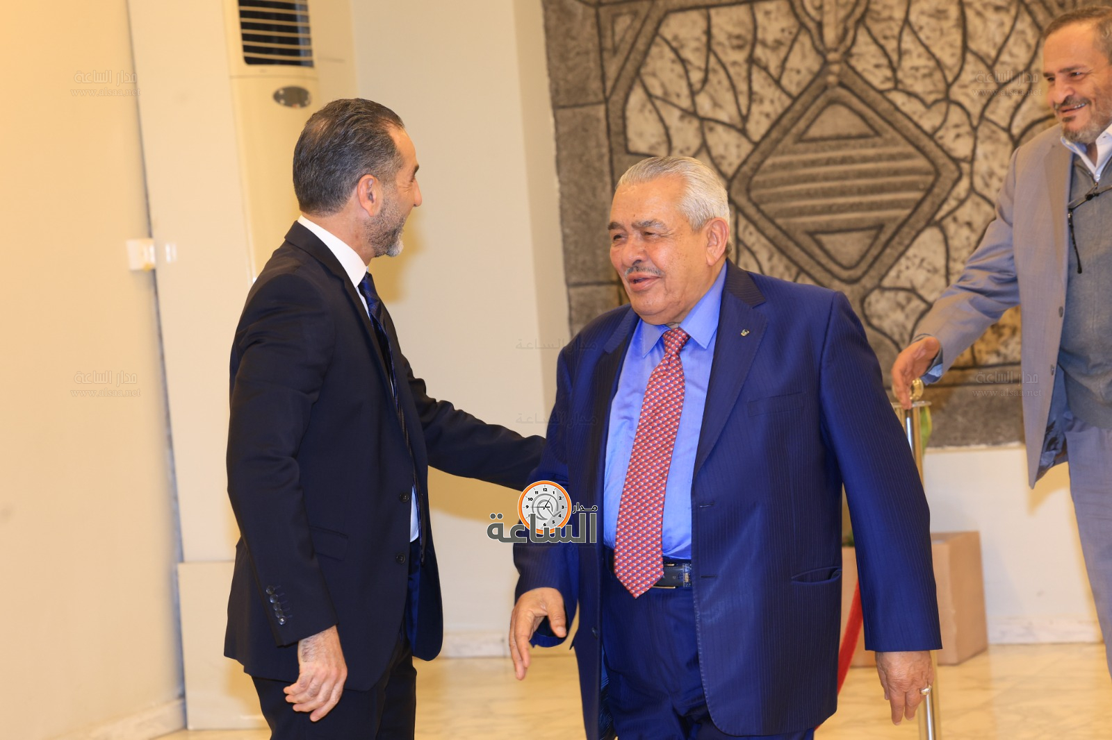 Madar Al-Saa Images 0.32128600238648863