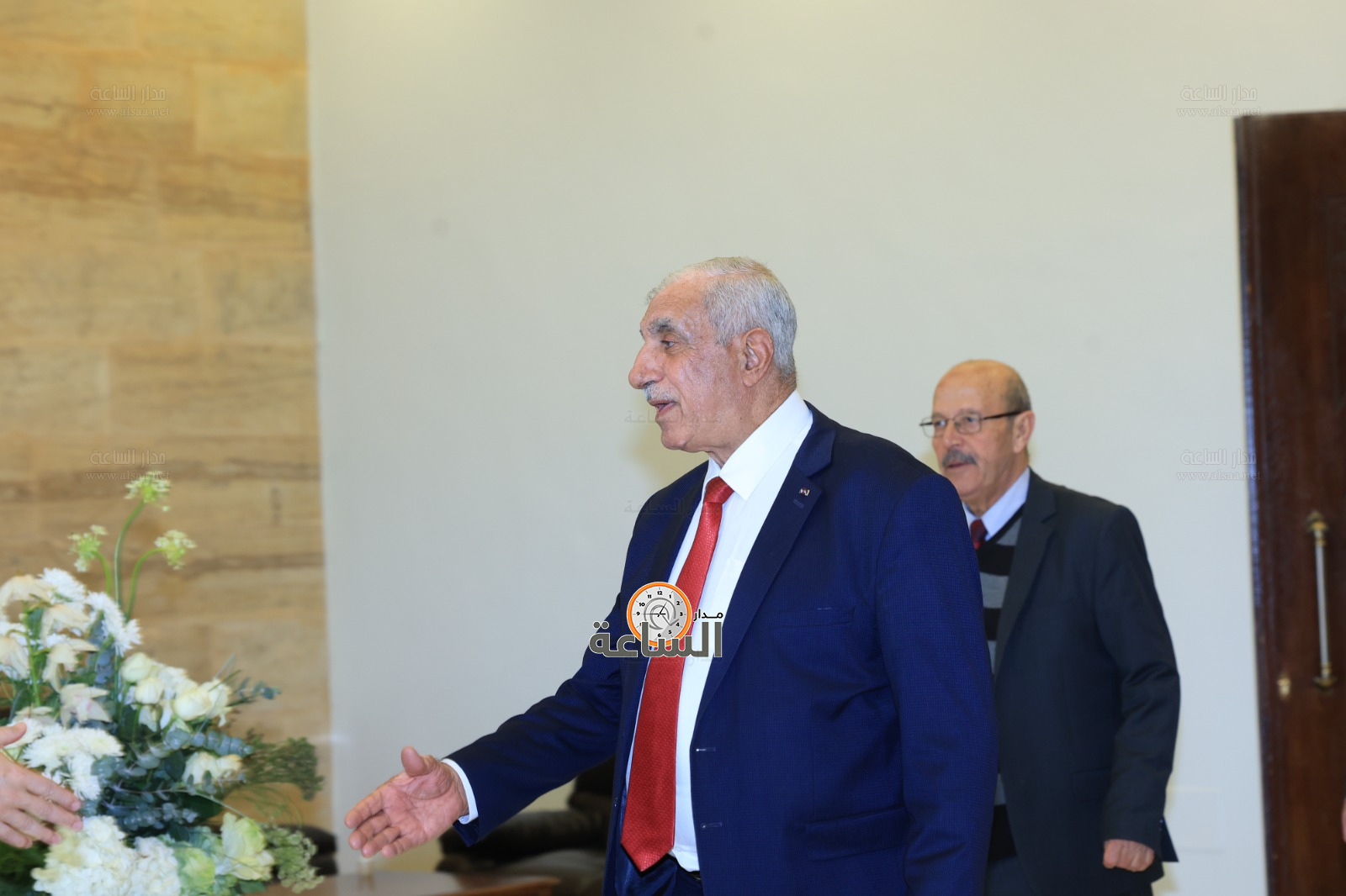 Madar Al-Saa Images 0.49351528338838013