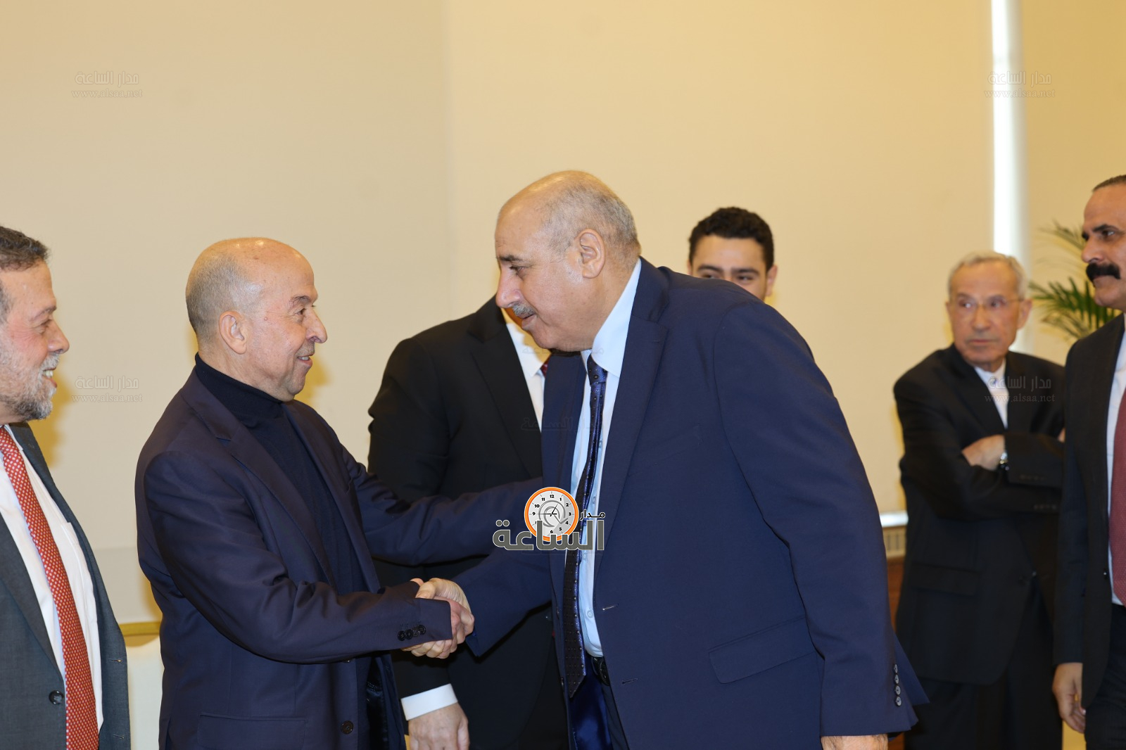 Madar Al-Saa Images 0.3005516584416429