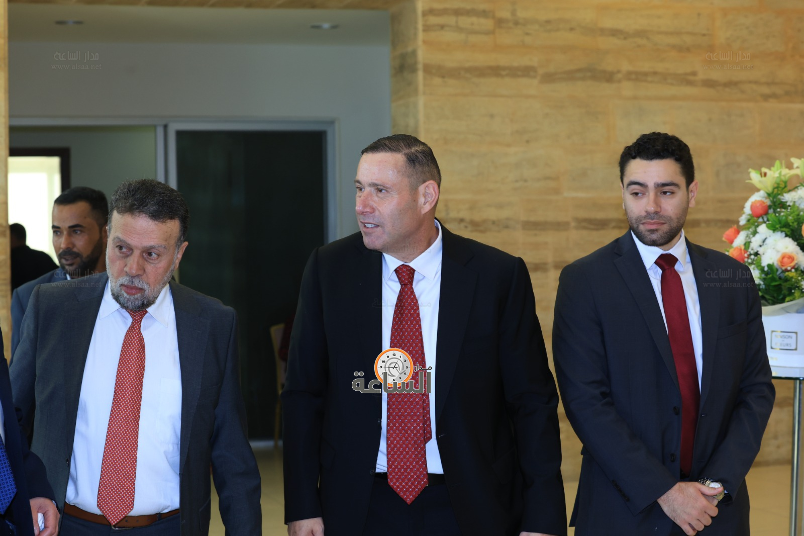 Madar Al-Saa Images 0.07724539393122687