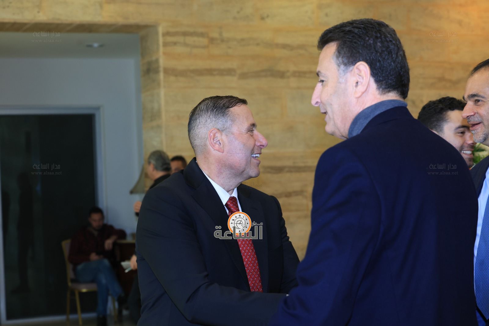 Madar Al-Saa Images 0.3288126145132968