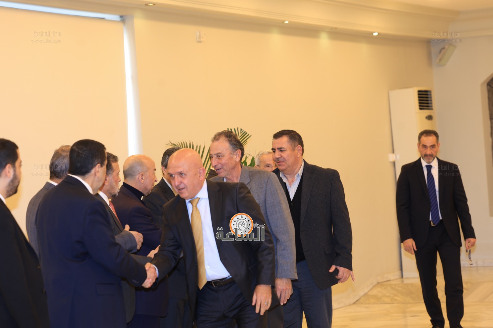 Madar Al-Saa Images 0.20601407084625567