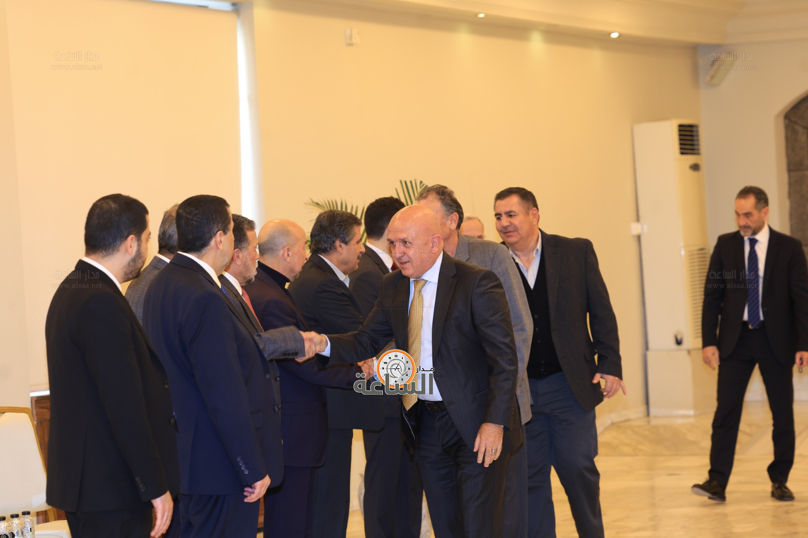 Madar Al-Saa Images 0.12106702581467643