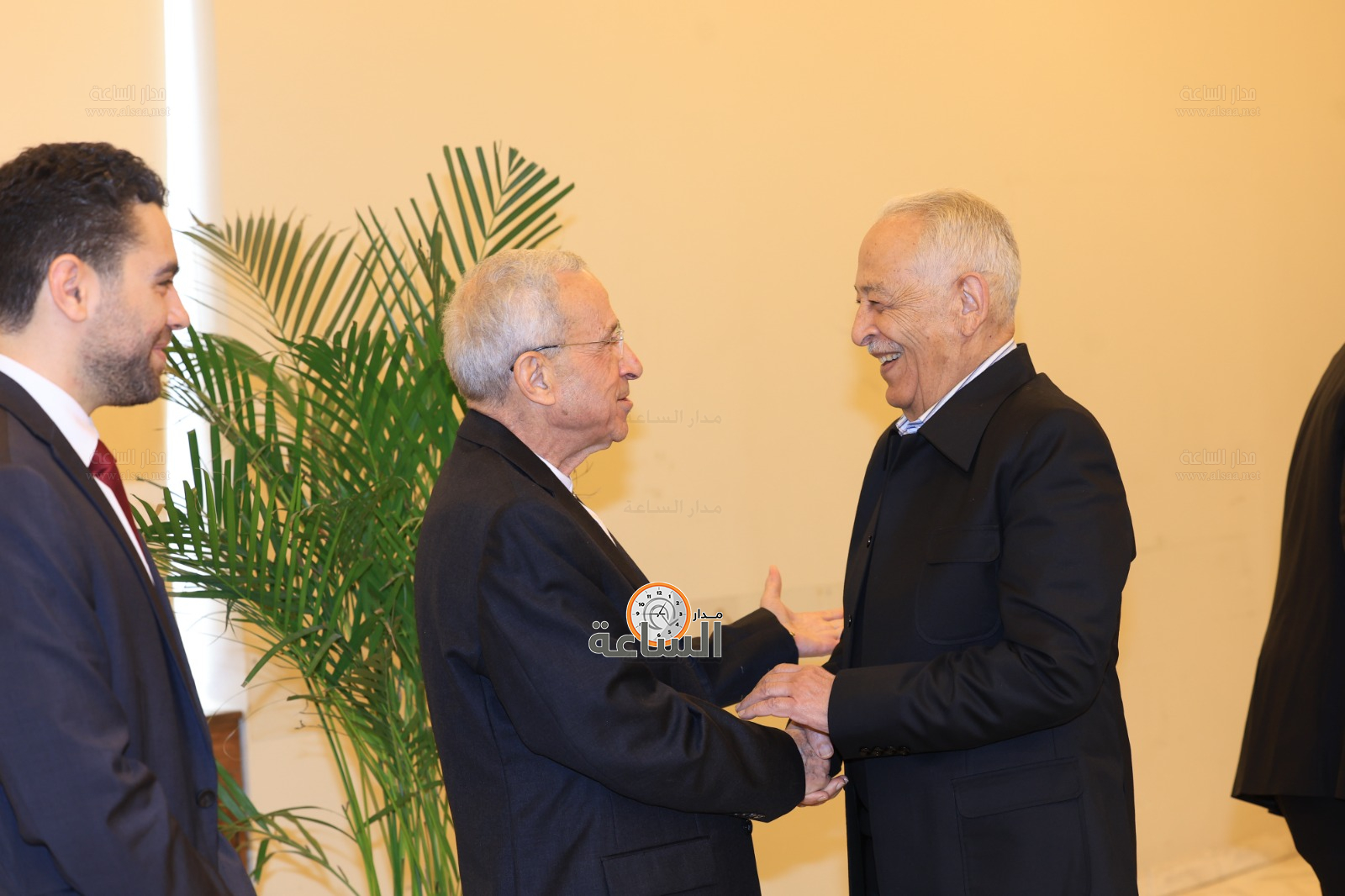 Madar Al-Saa Images 0.0025369073444367896