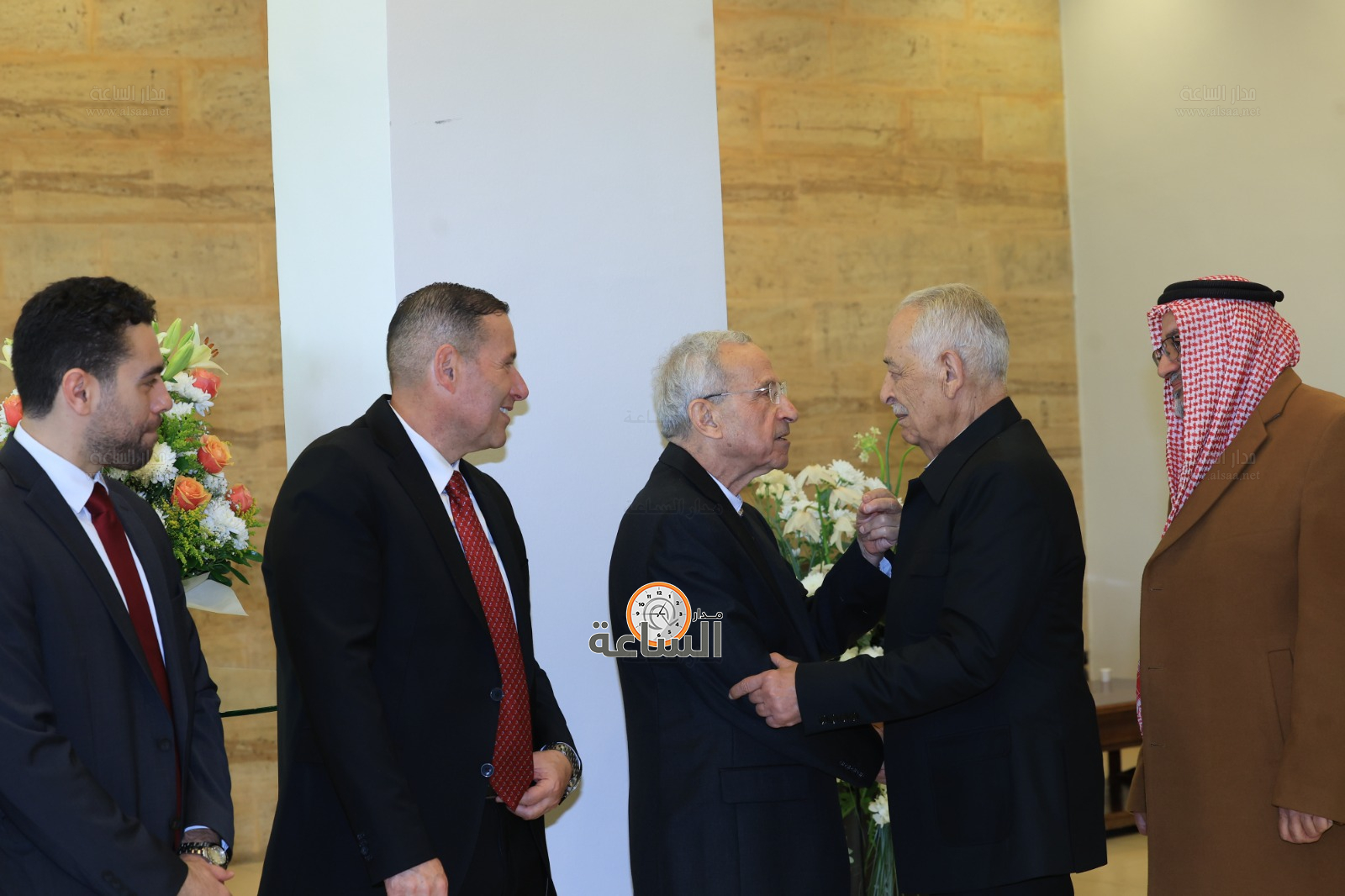 Madar Al-Saa Images 0.8508145548957665