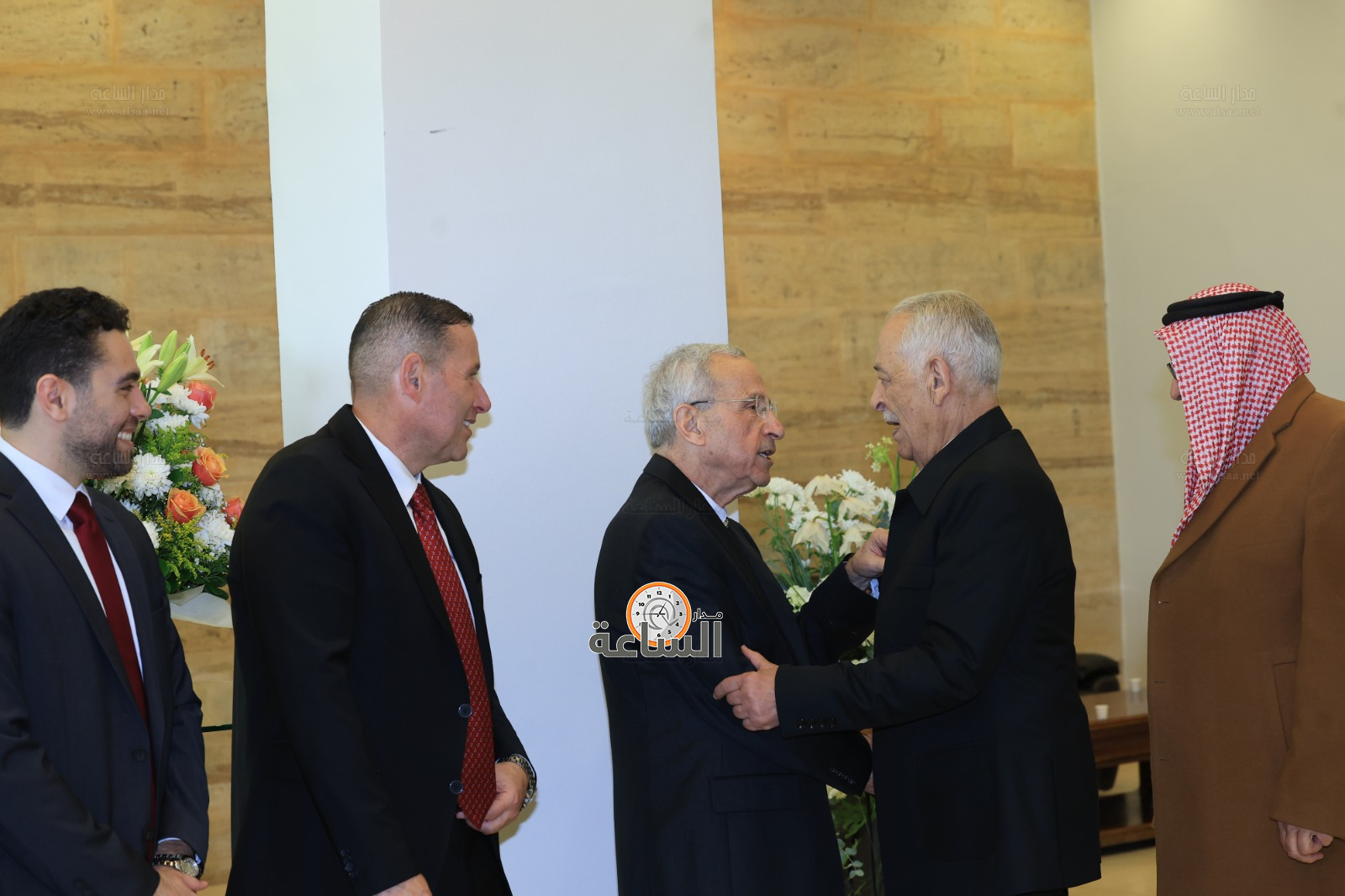 Madar Al-Saa Images 0.5608517870234492