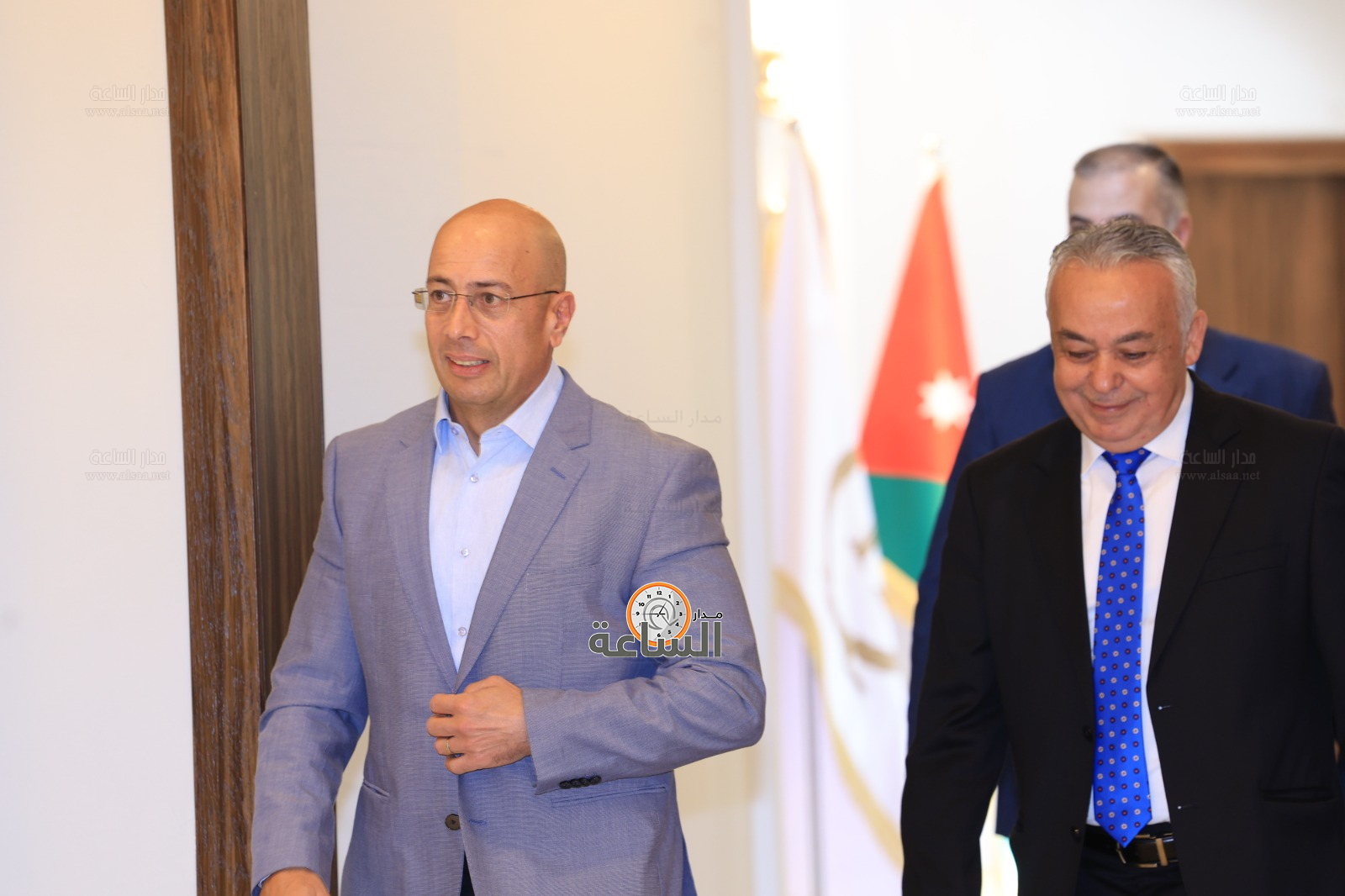 Madar Al-Saa Images 0.4742892088851344